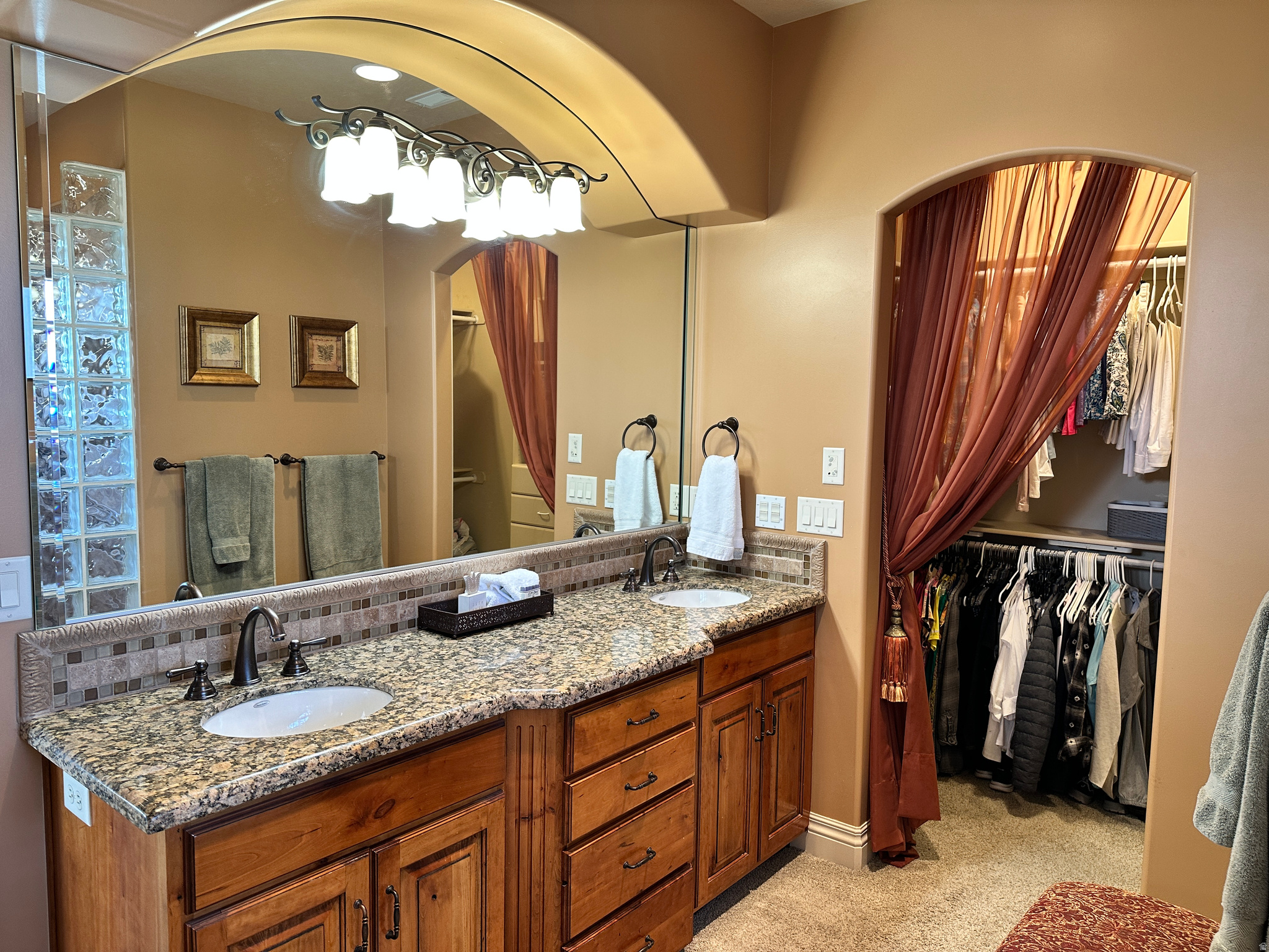 main property photo 28
