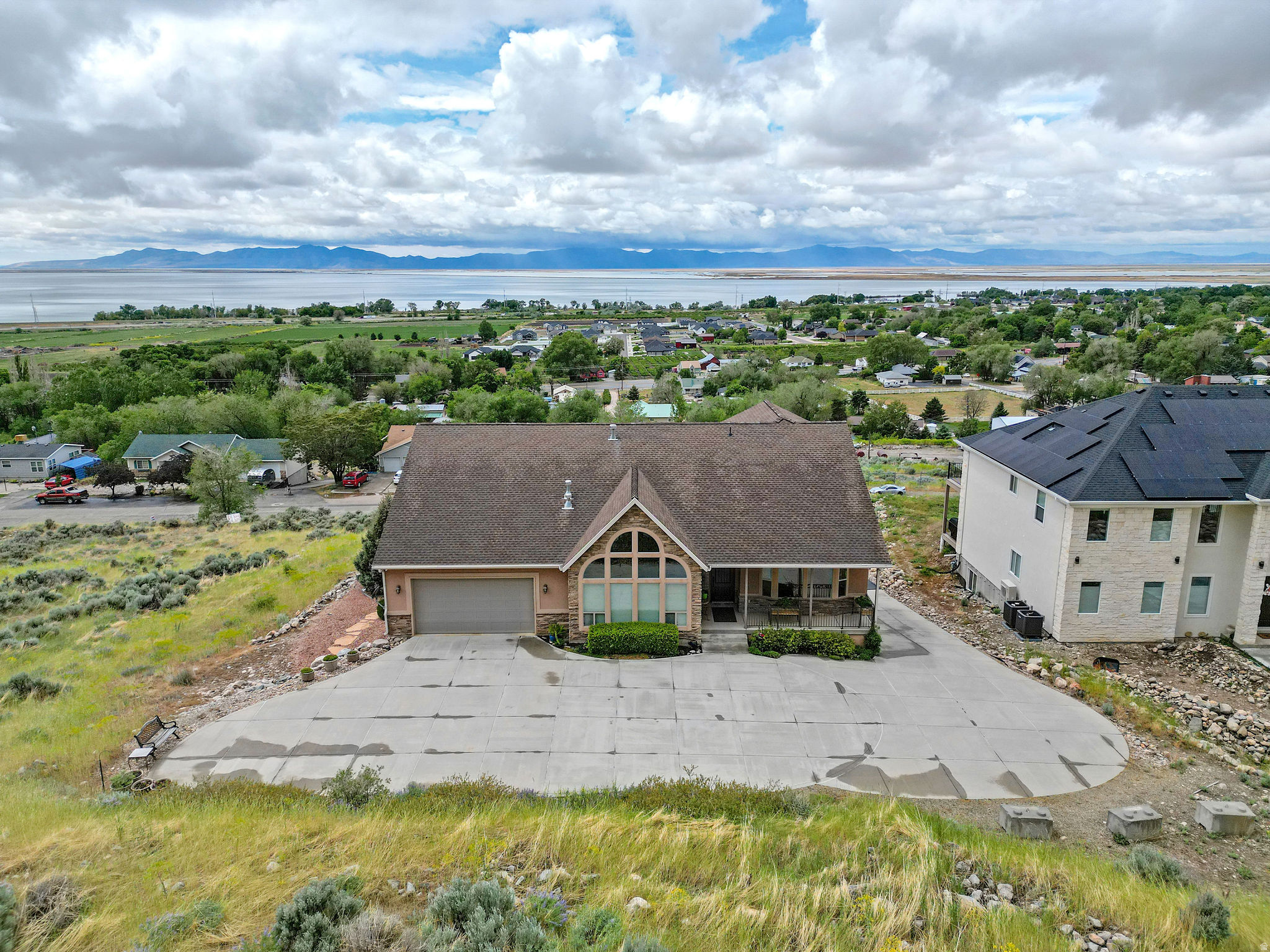 main property photo 92
