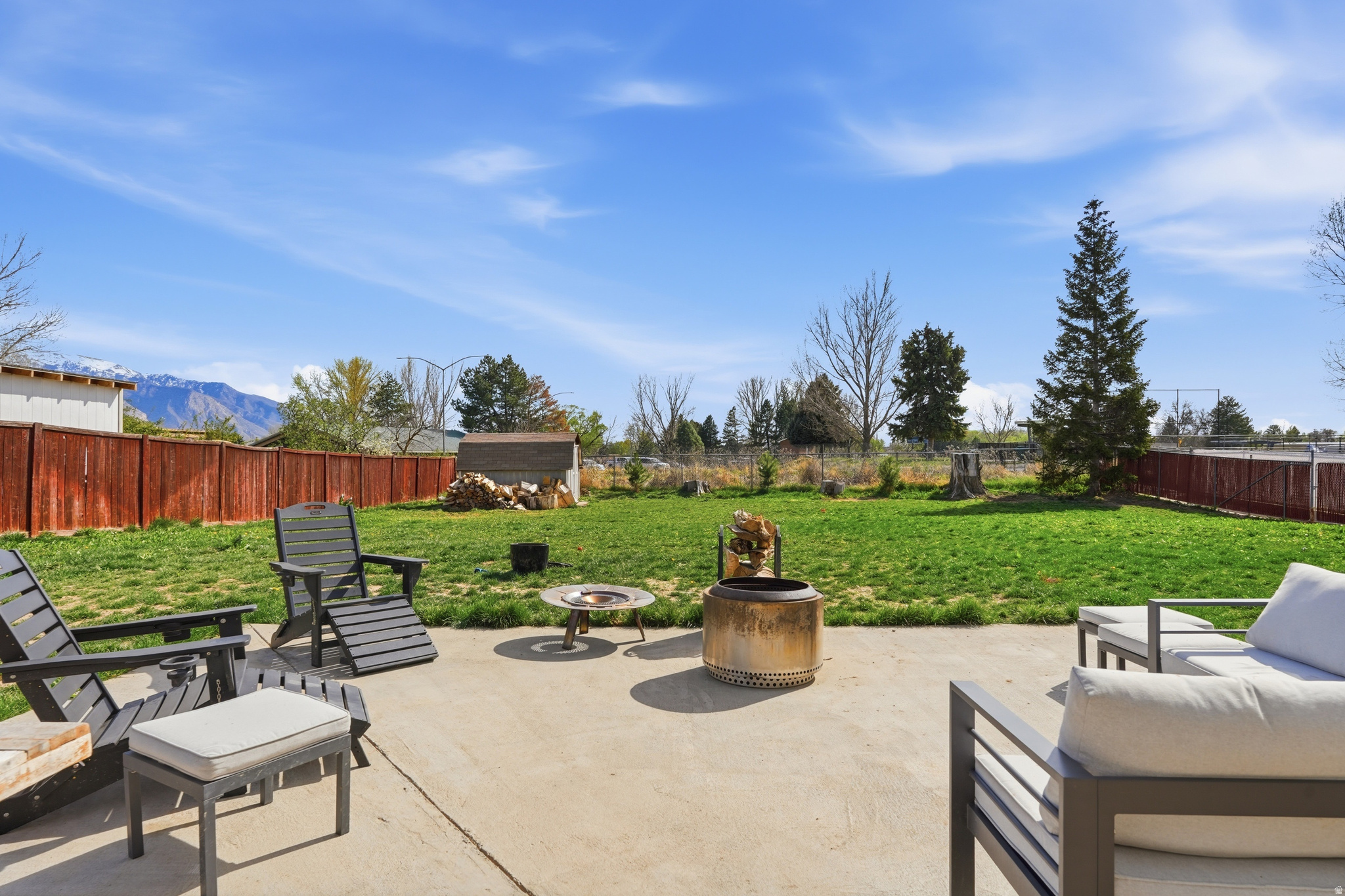main property photo 30