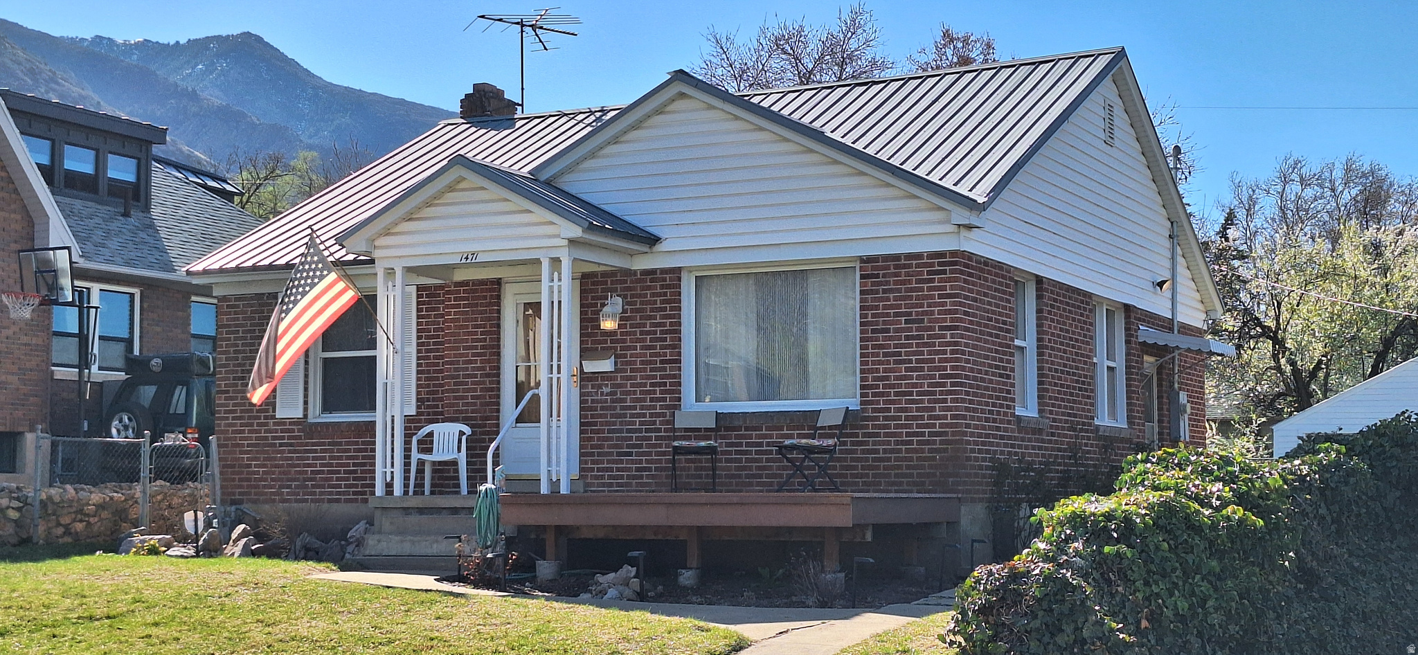 main property photo 36