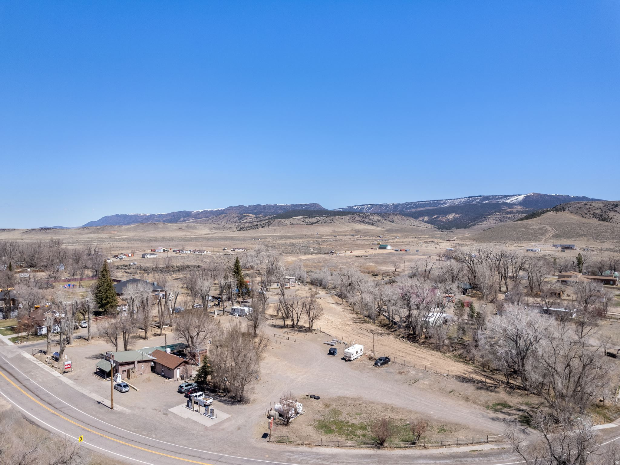 main property photo 32