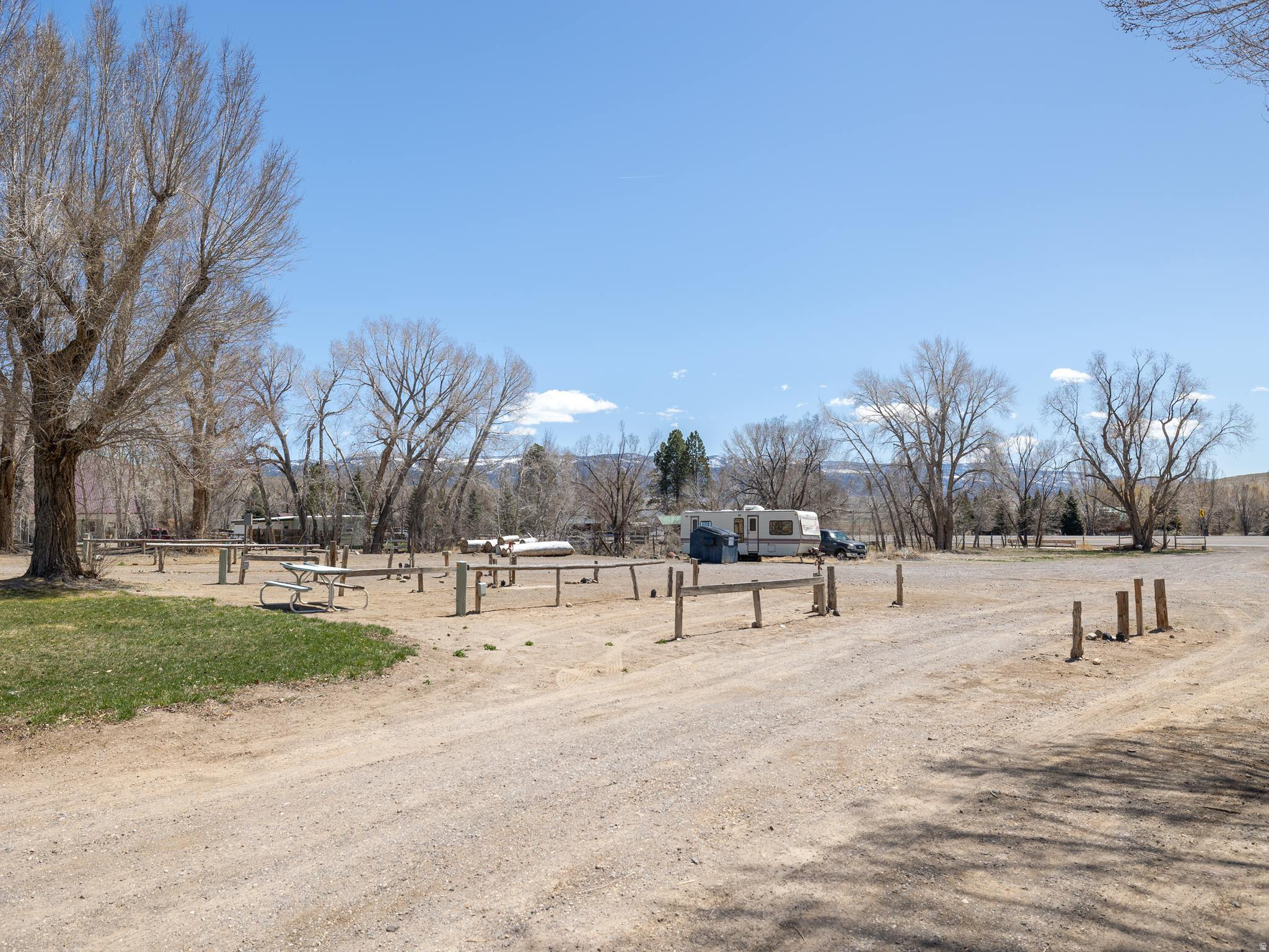 main property photo 6