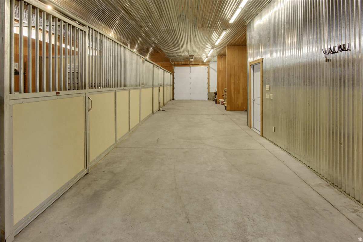 main property photo 50