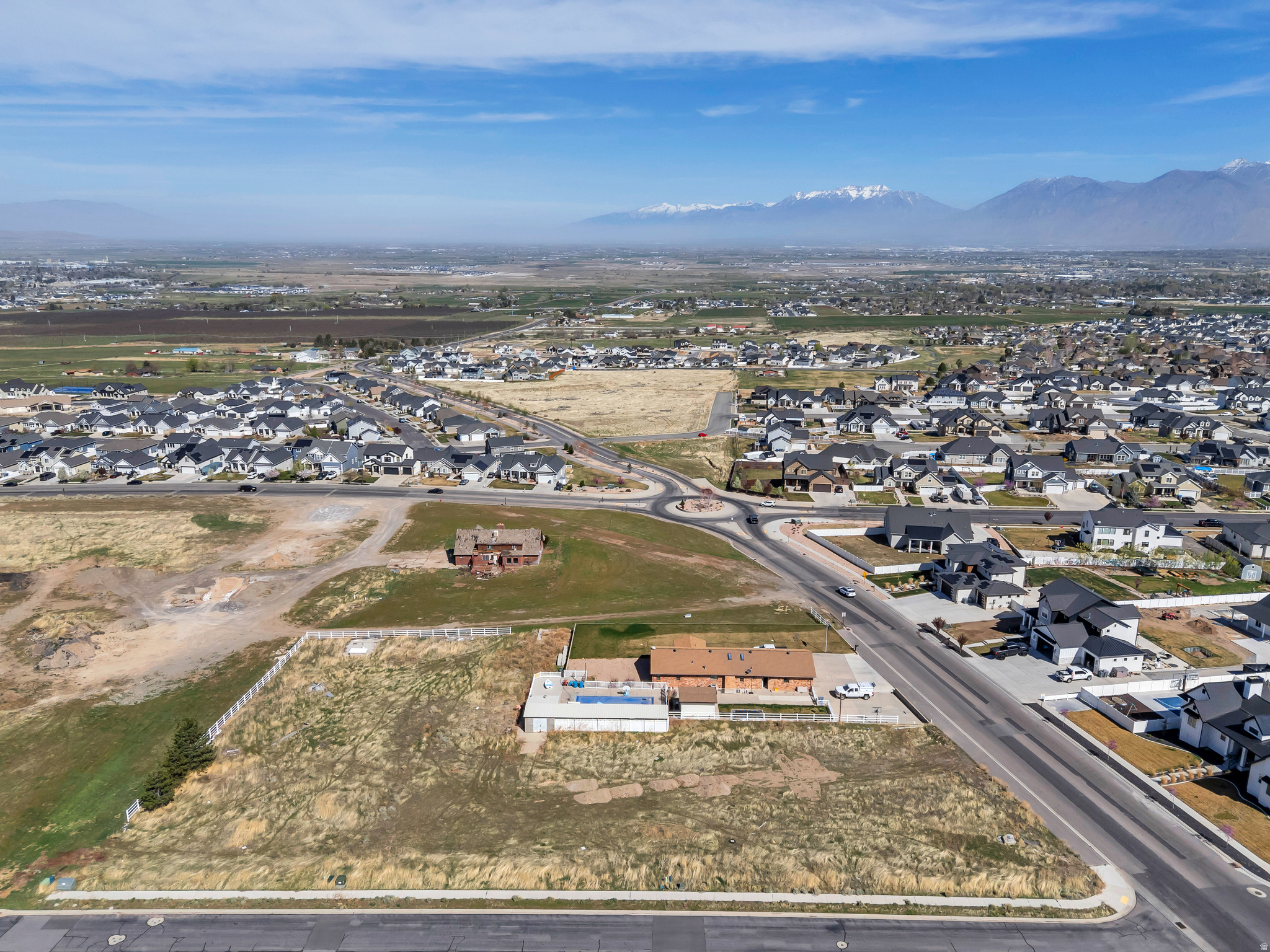 main property photo 8