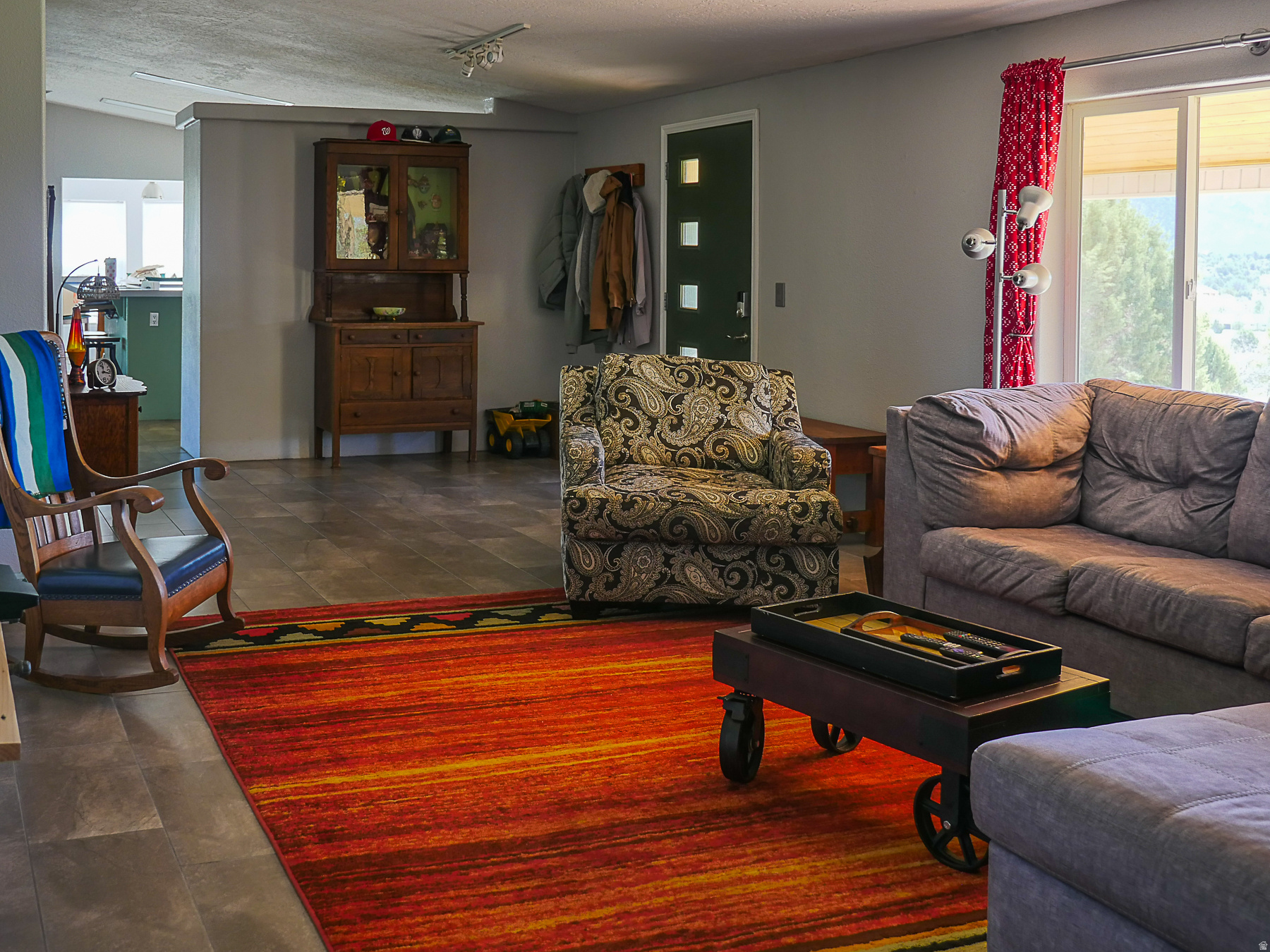 main property photo 17