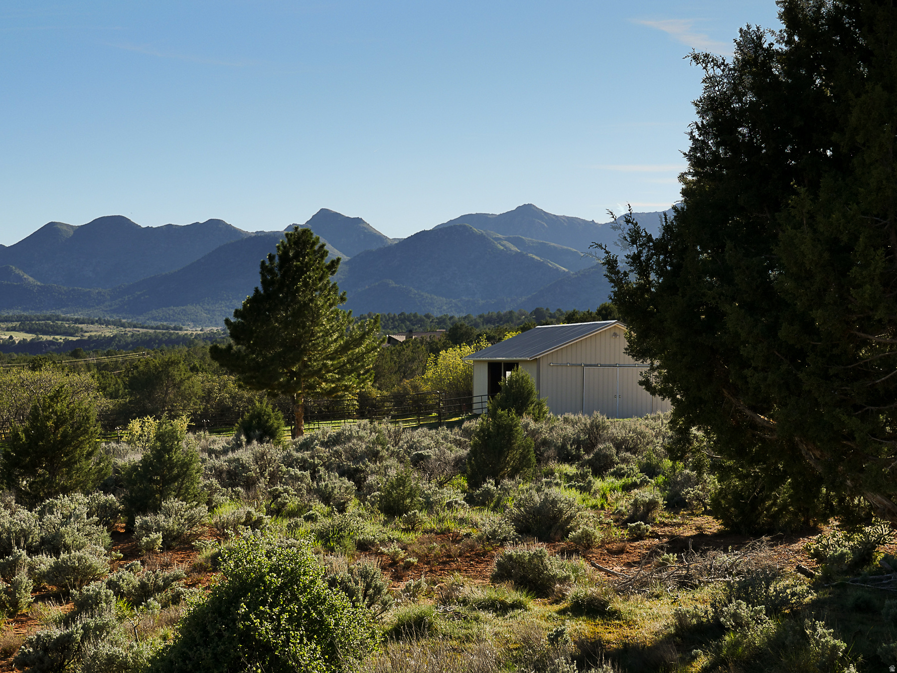 main property photo 39