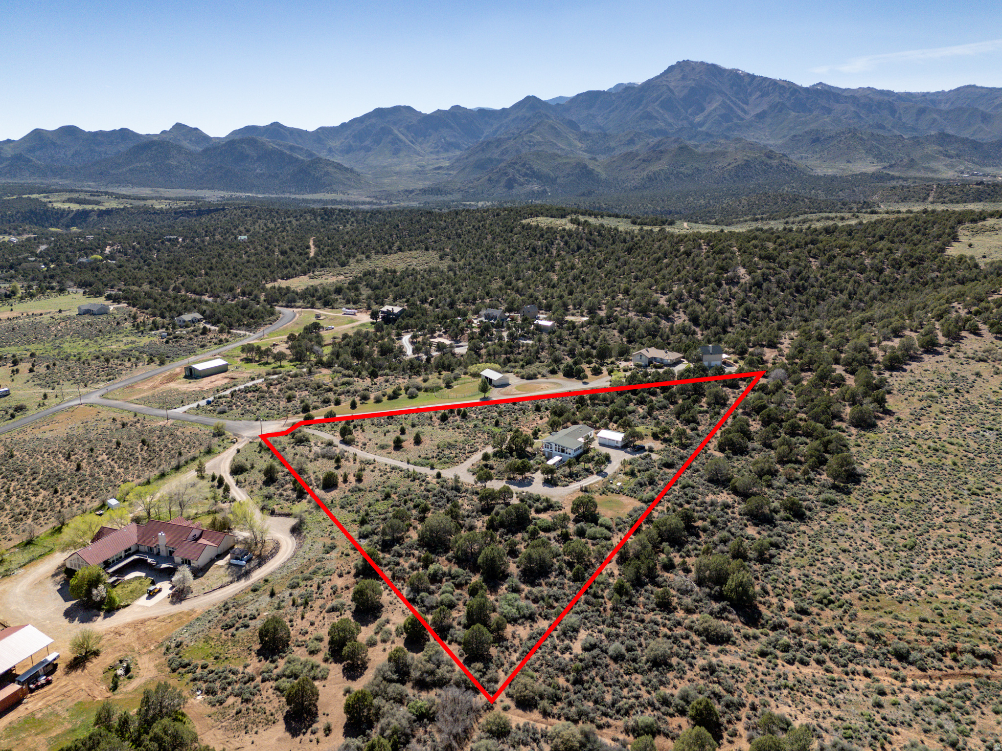 main property photo 9