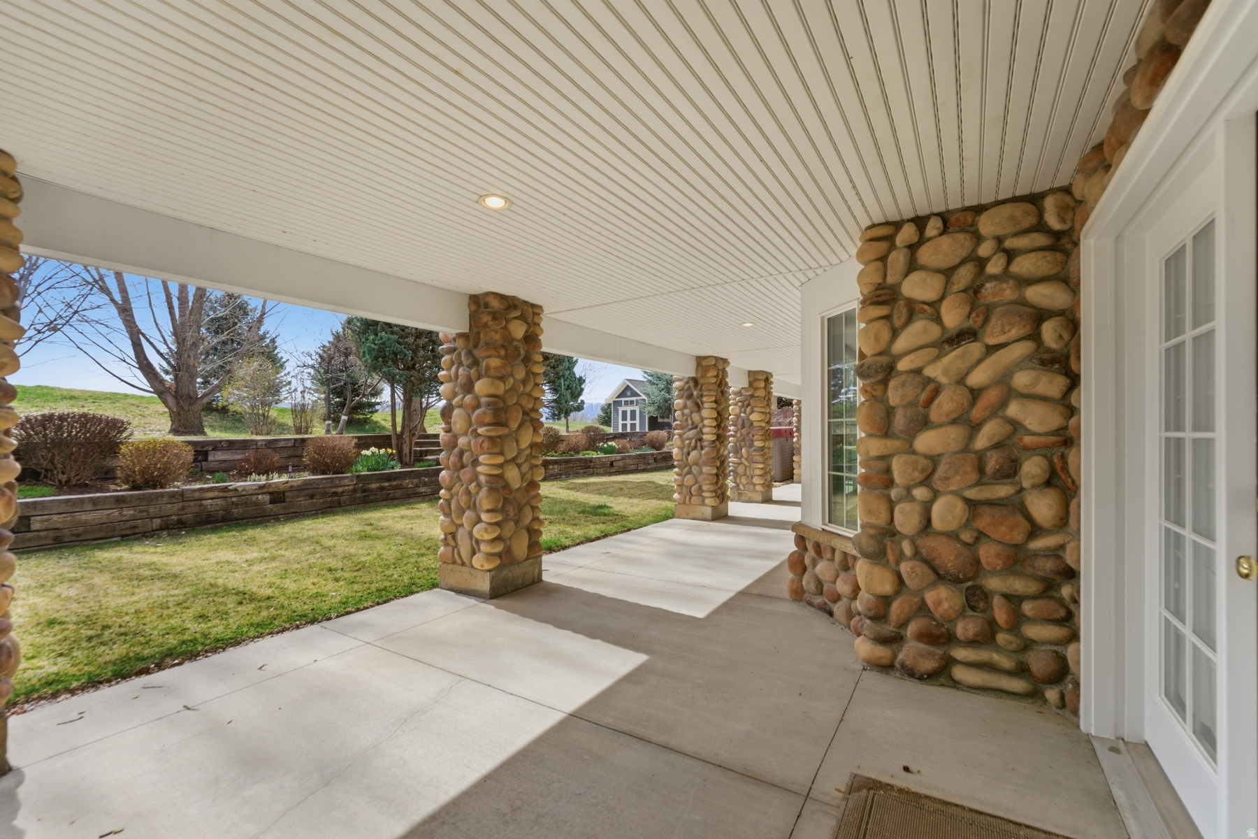 main property photo 109