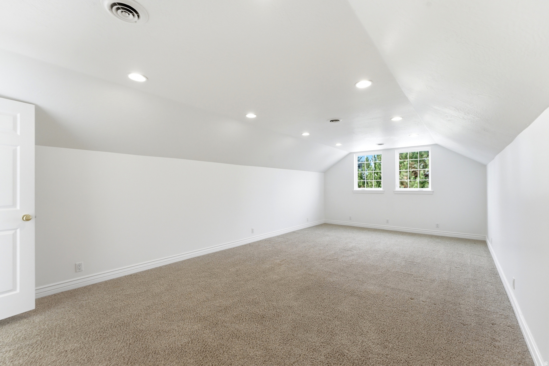 main property photo 76