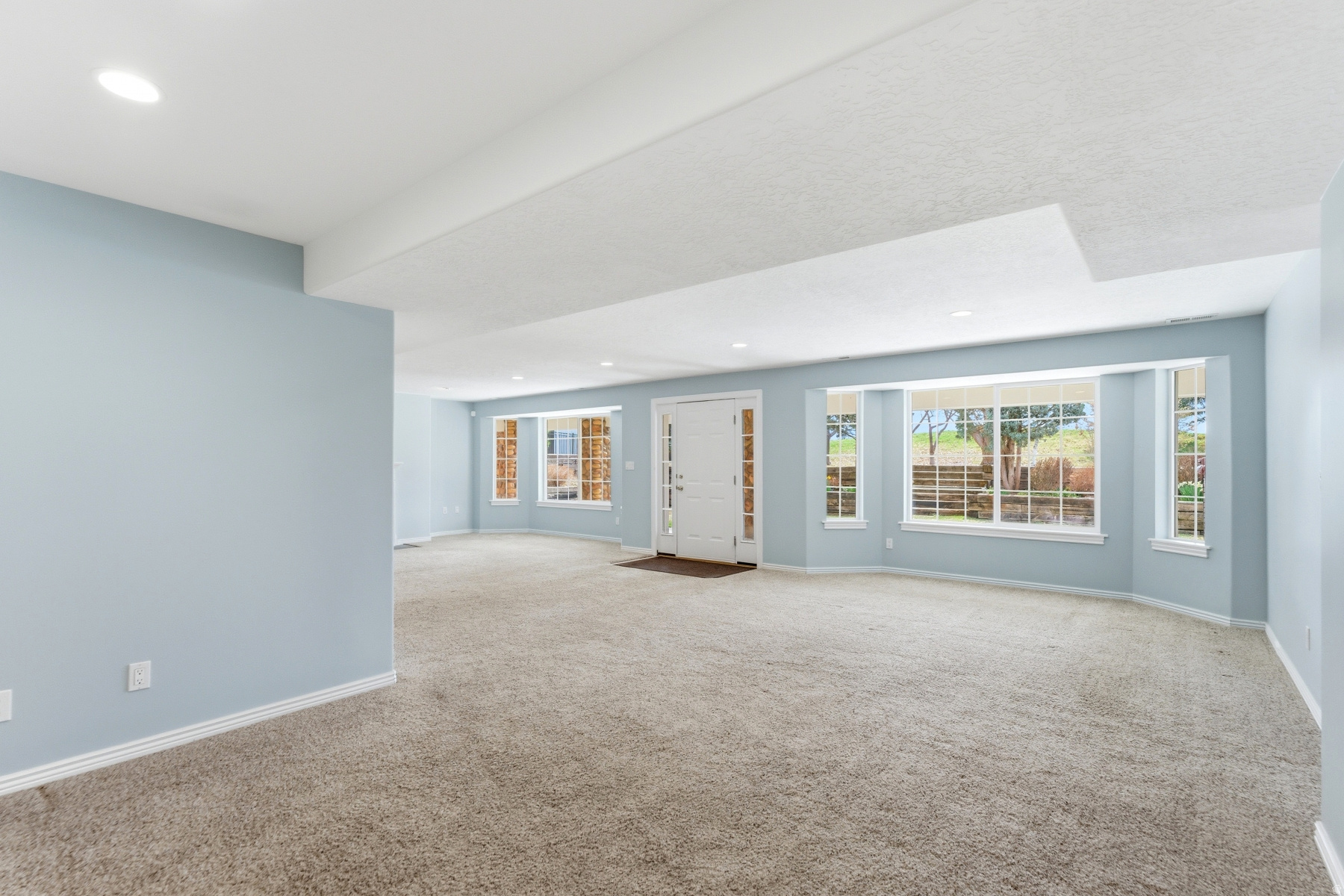 main property photo 90