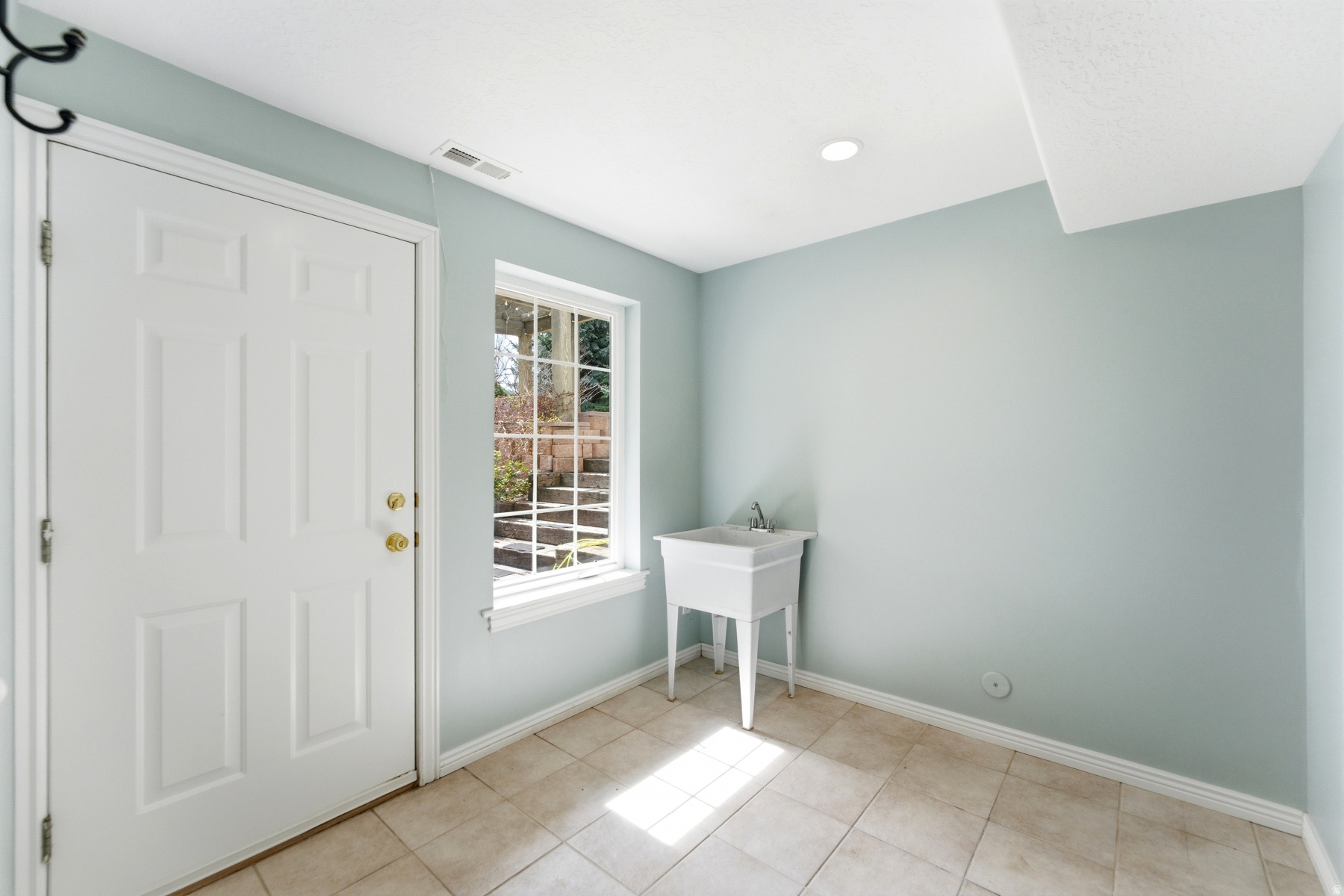 main property photo 92