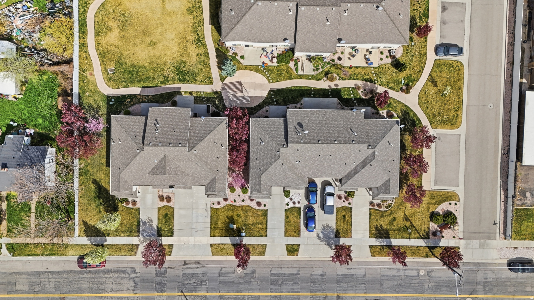 main property photo 25