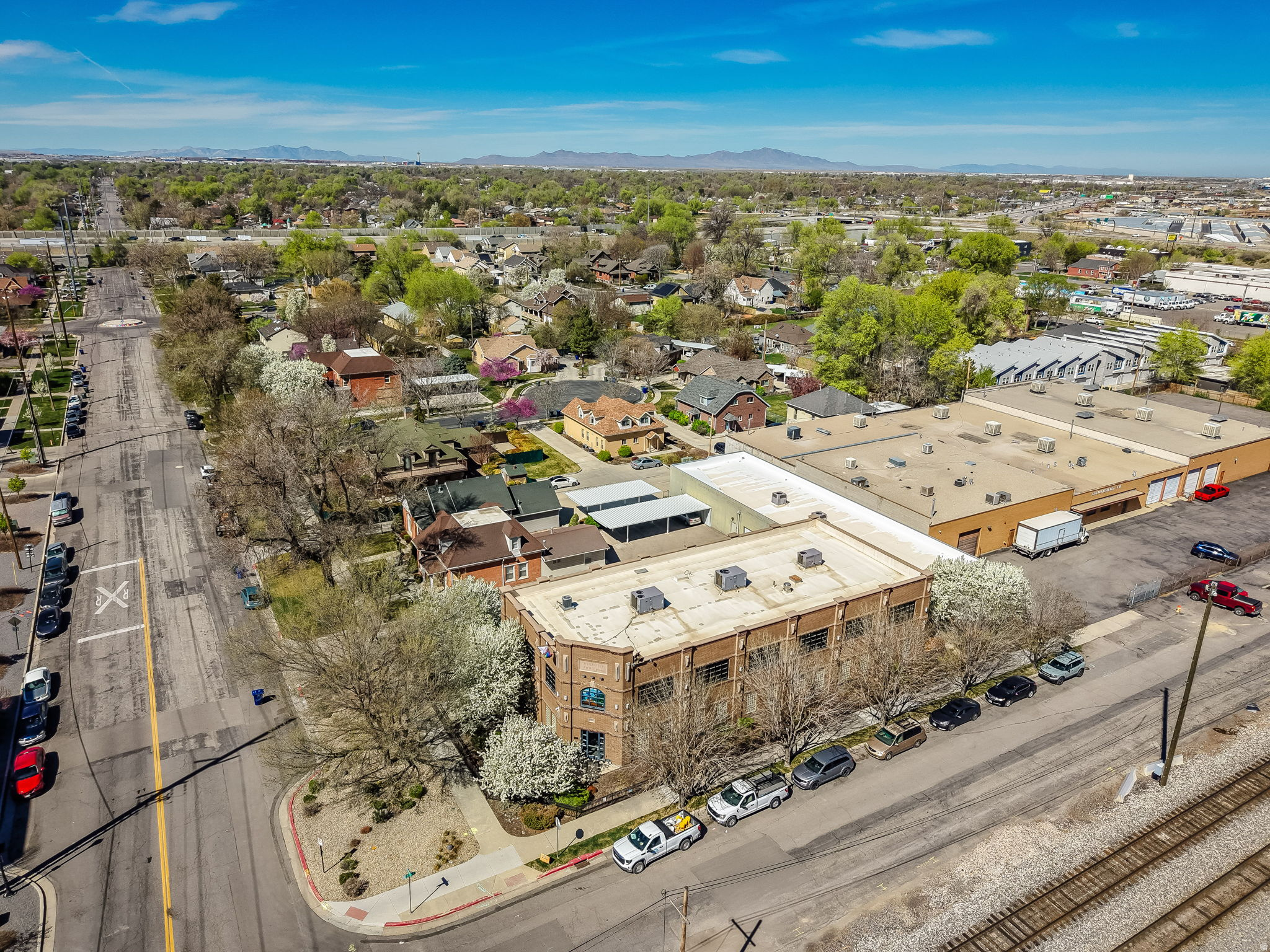 main property photo 15
