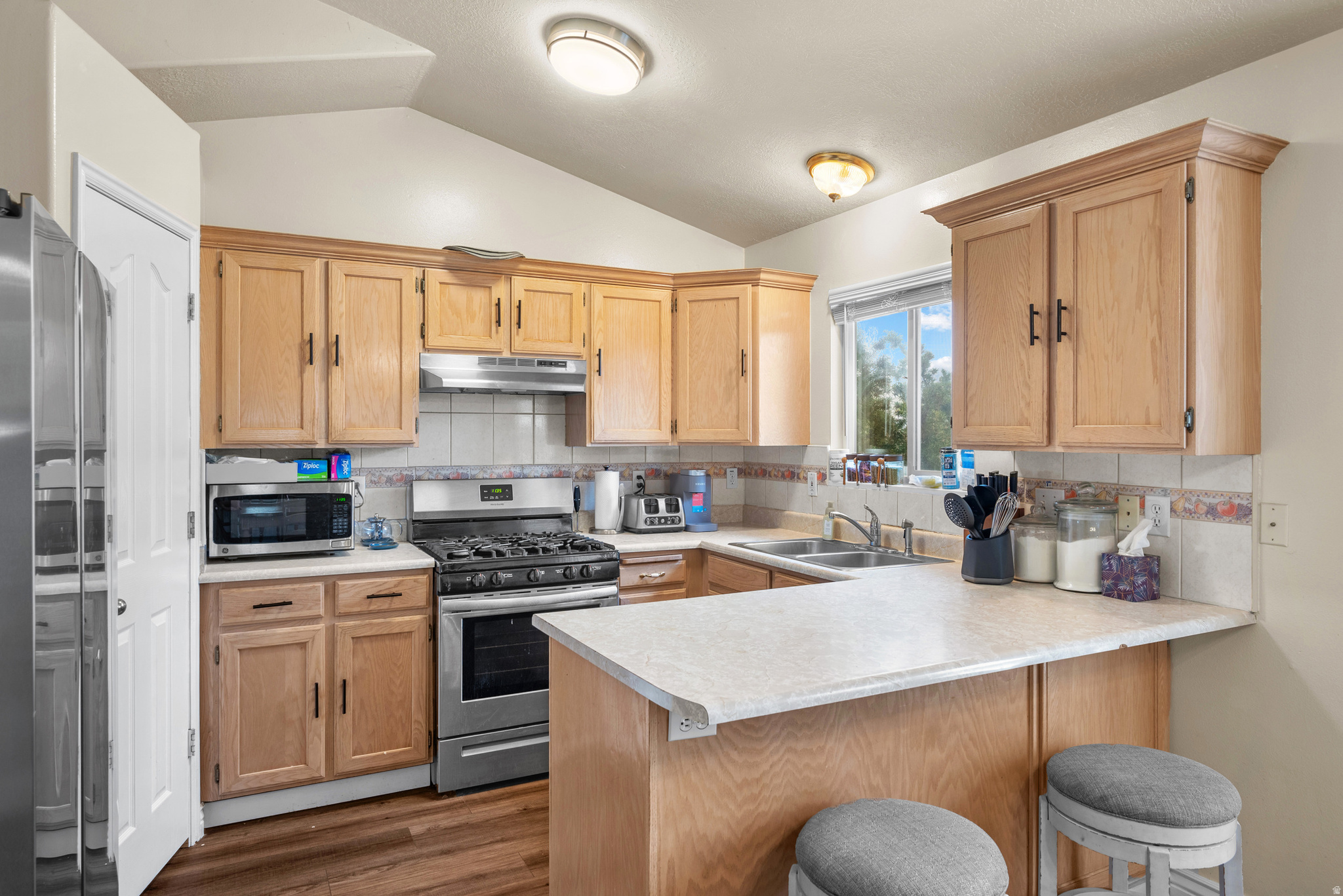 main property photo 10
