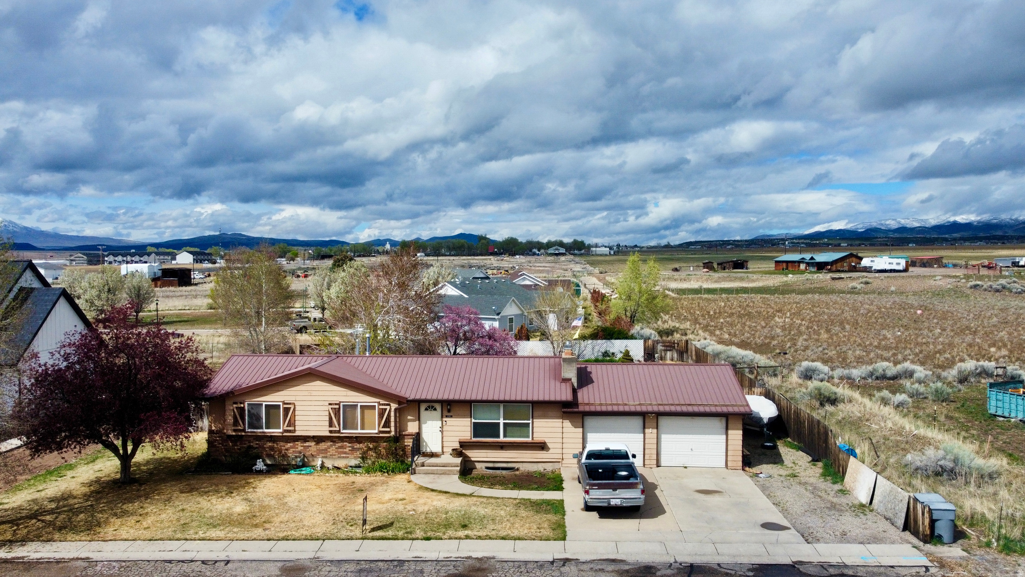 main property photo 44