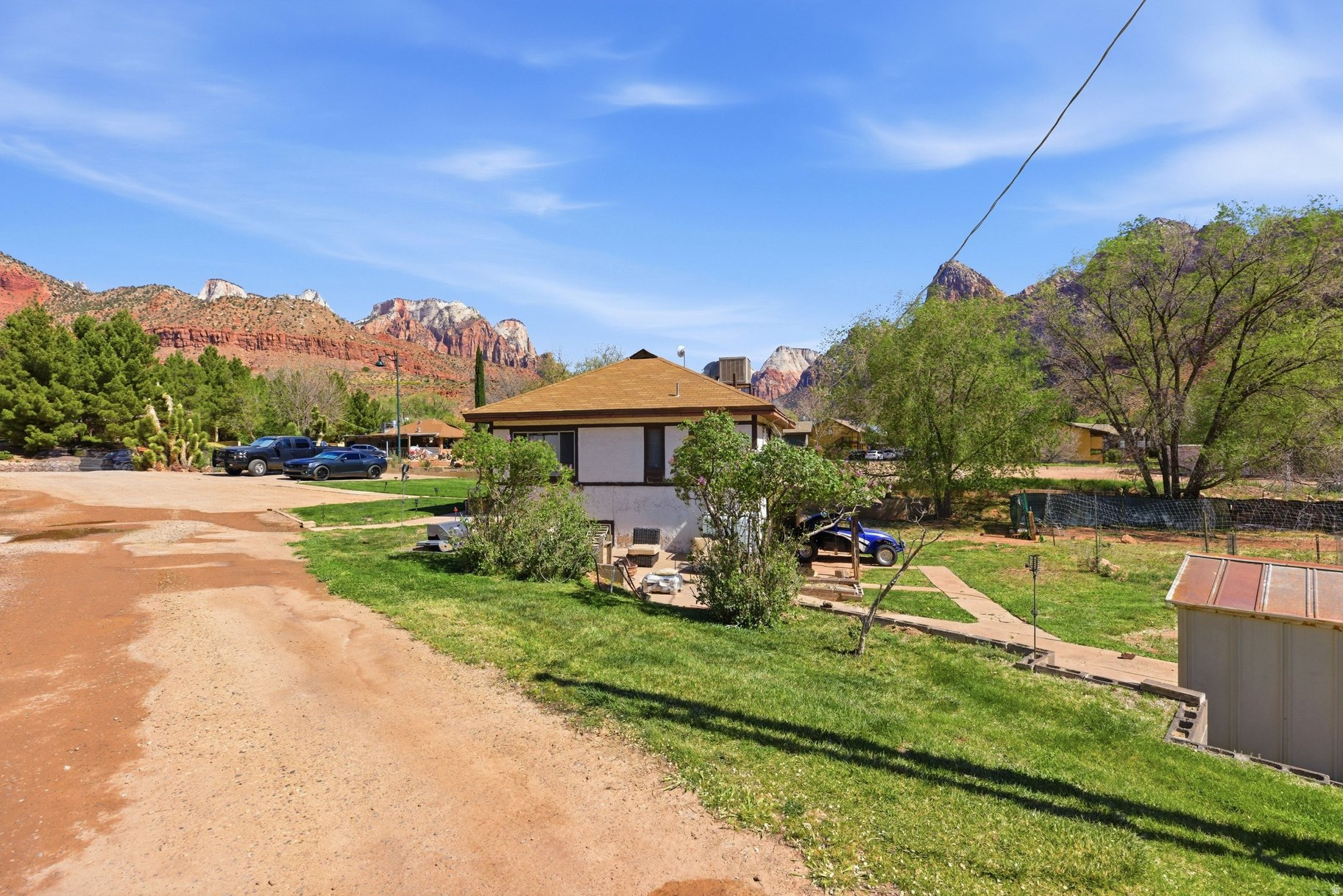 main property photo 2