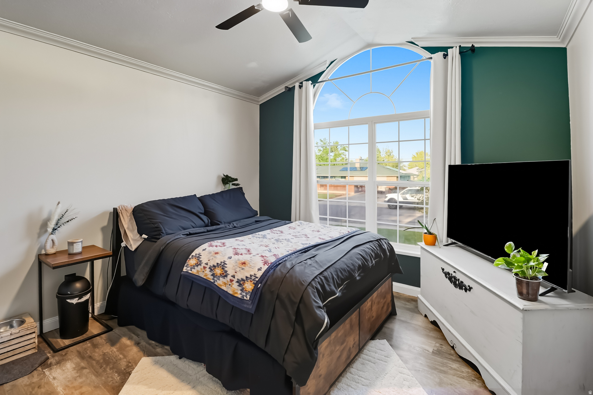 main property photo 7