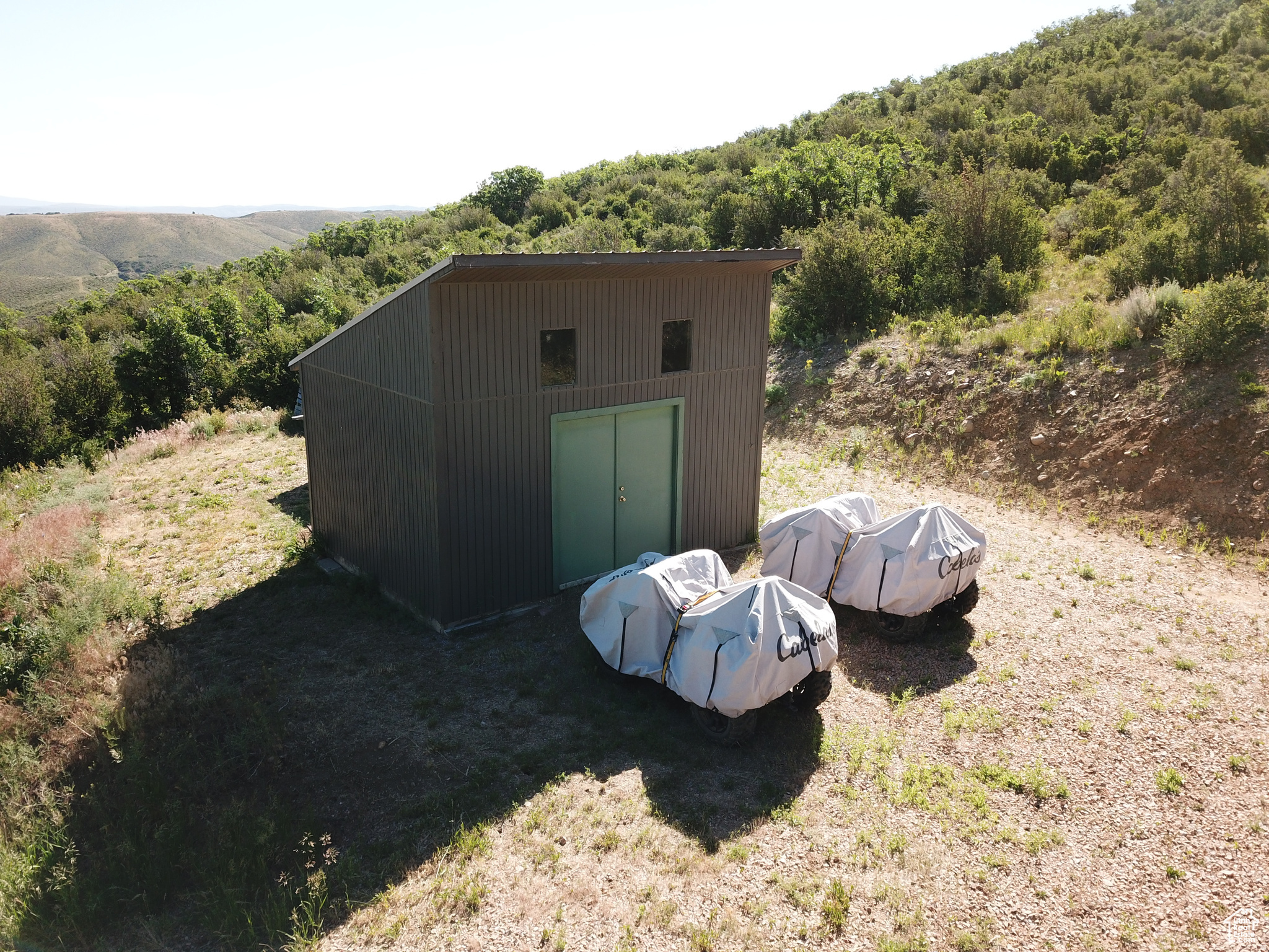 main property photo 35