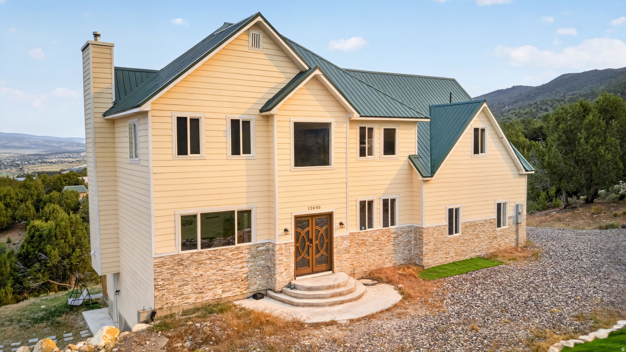 main property photo 29