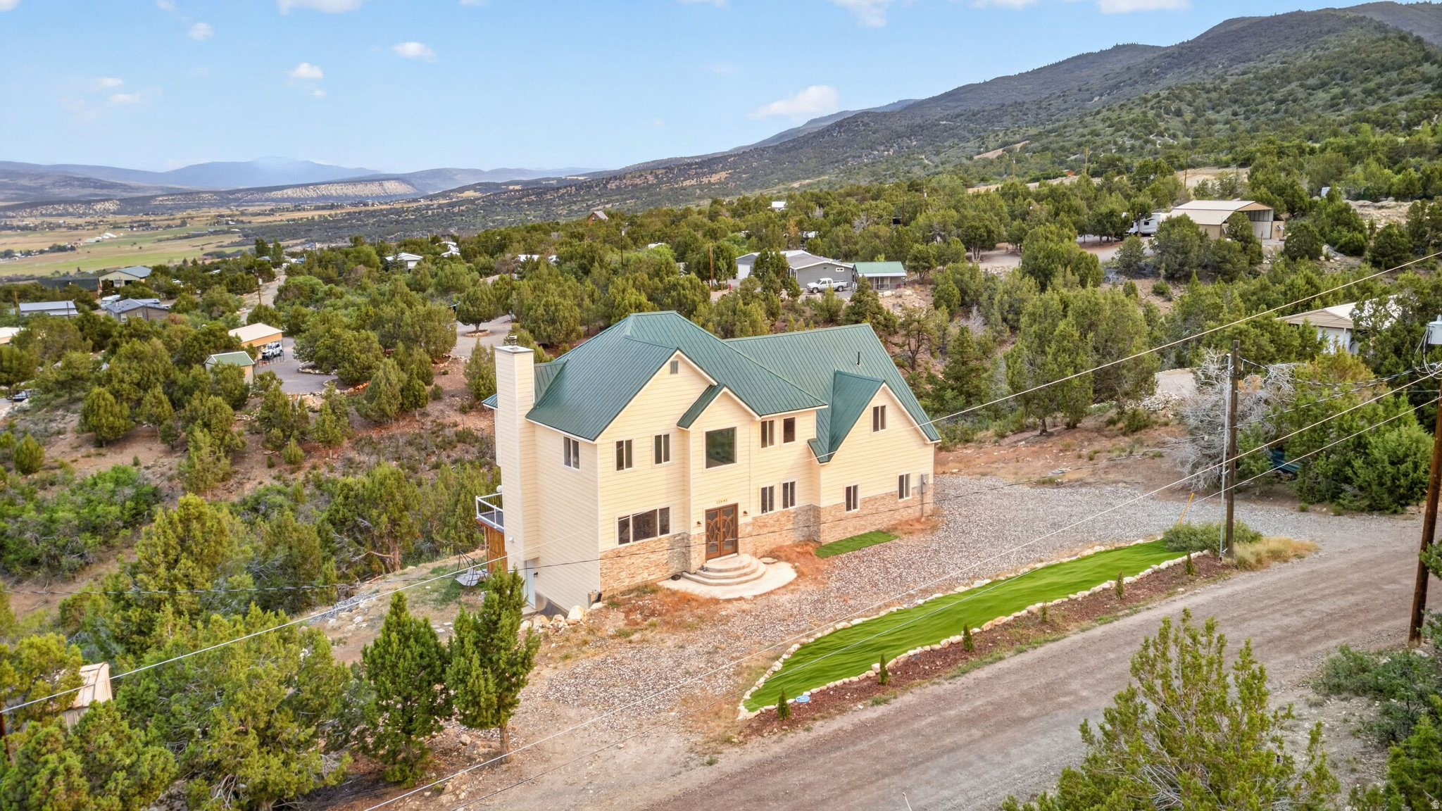main property photo 31