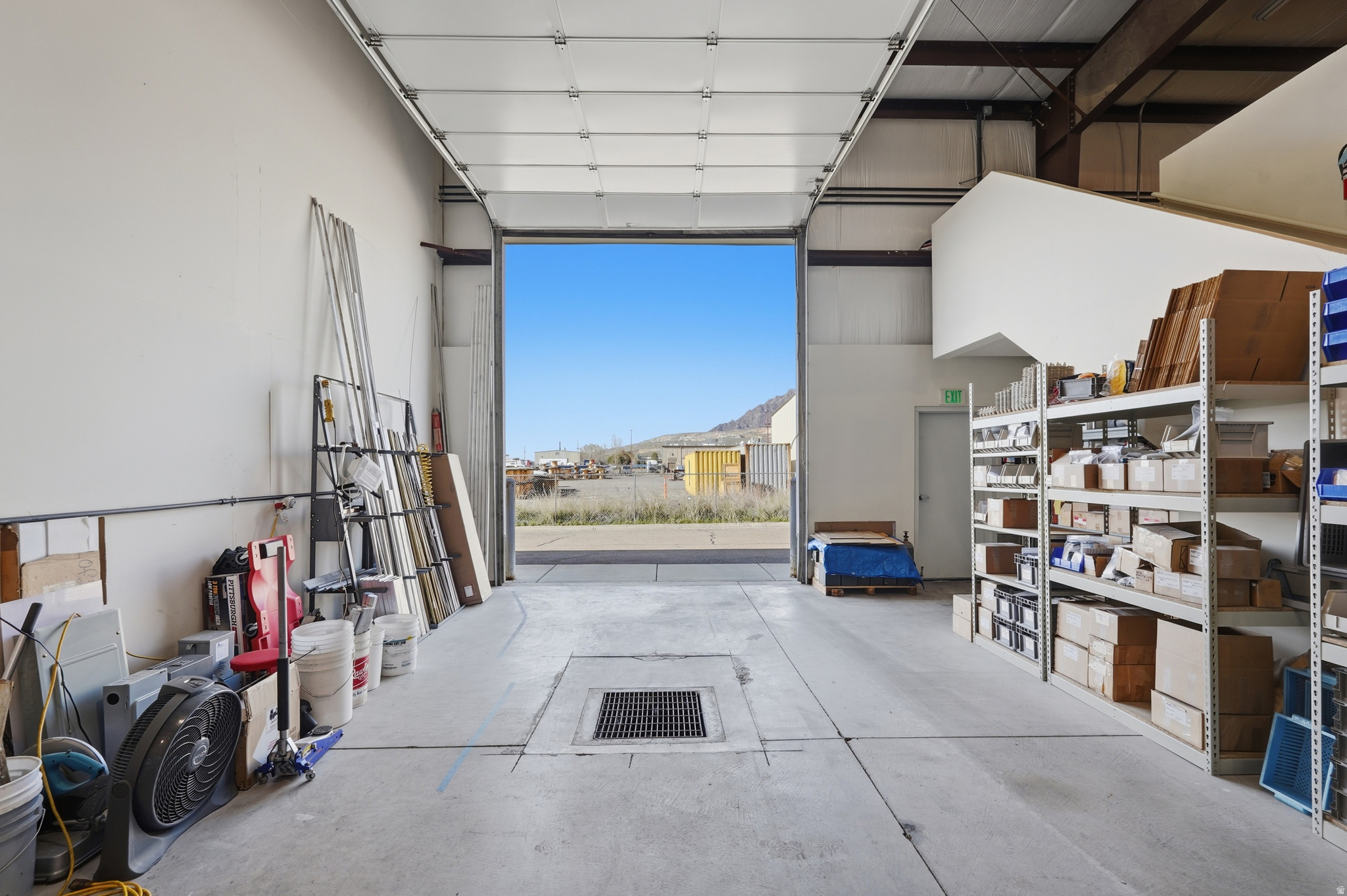 main property photo 12