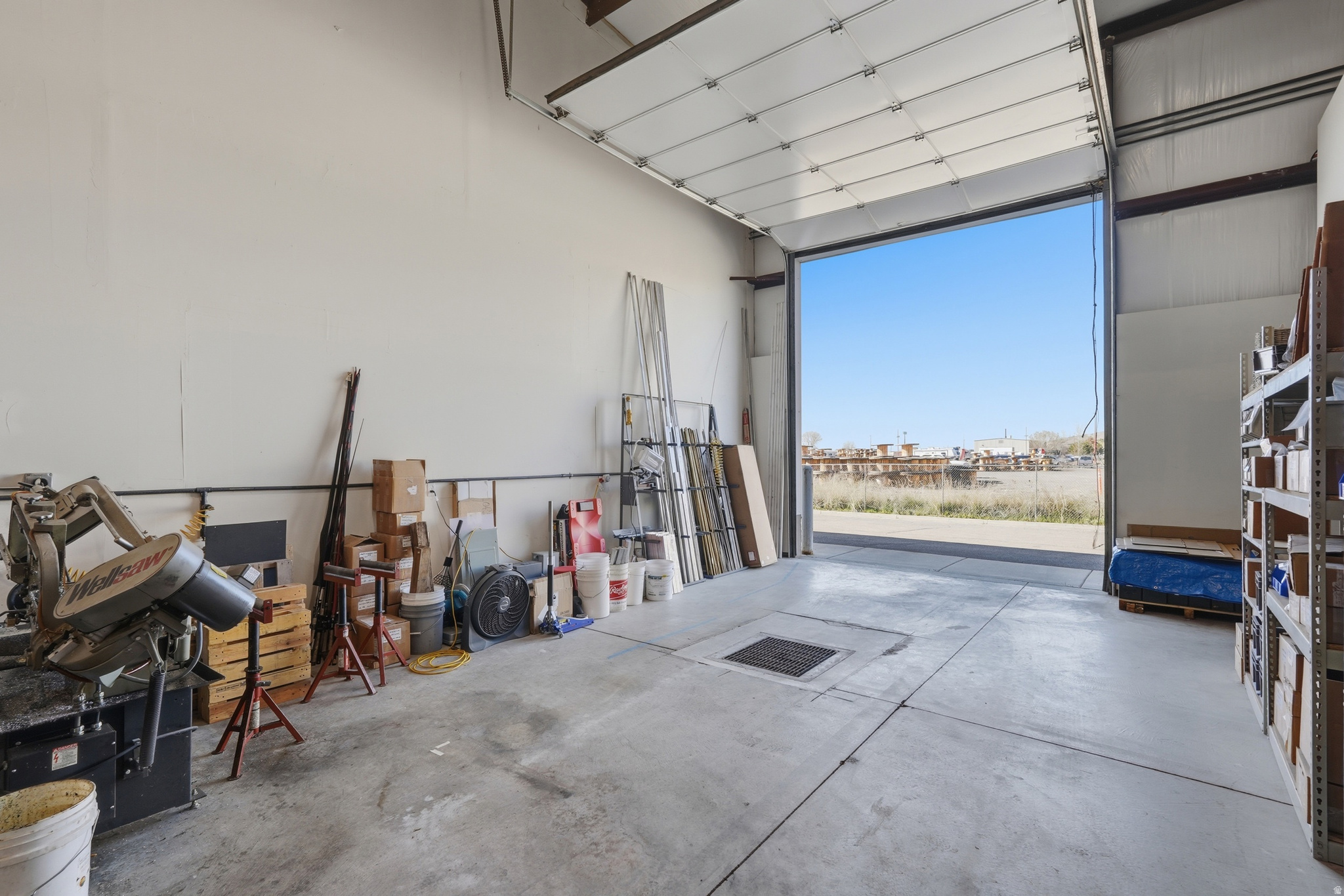 main property photo 13