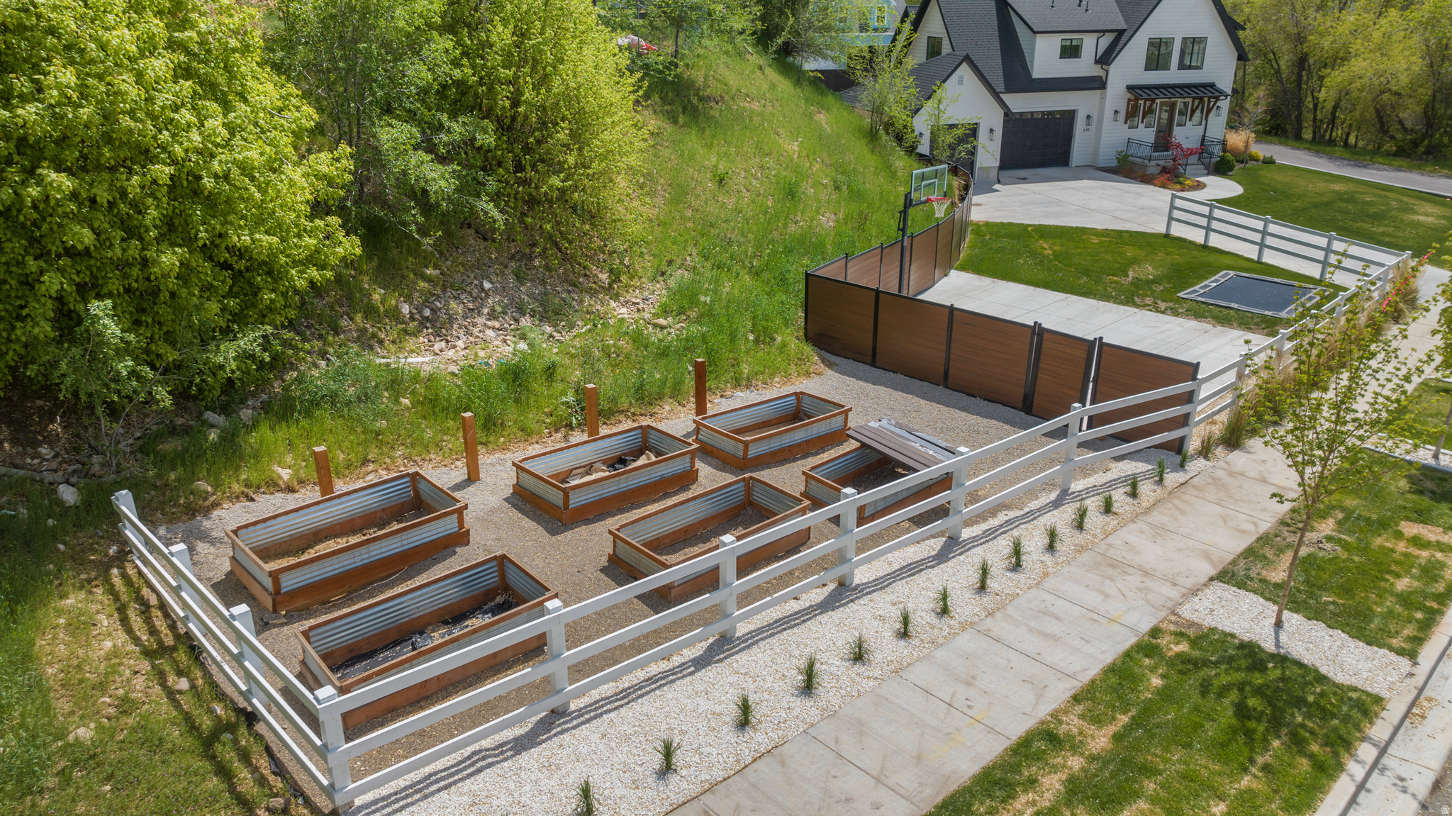 main property photo 51