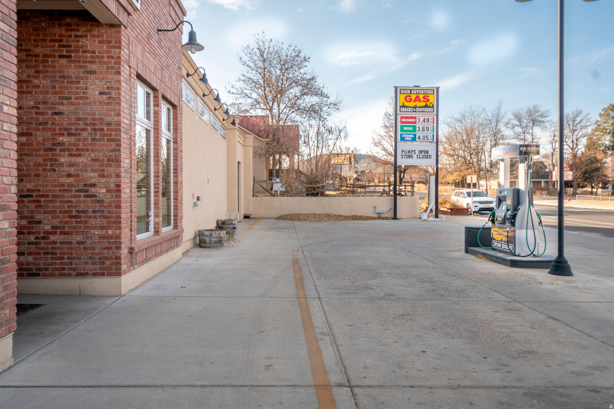 main property photo 2