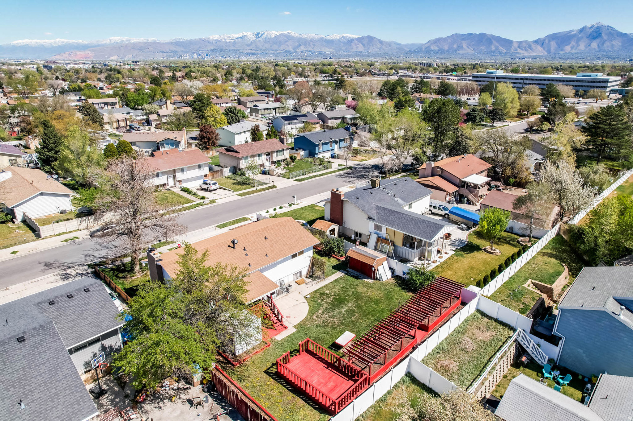 main property photo 34