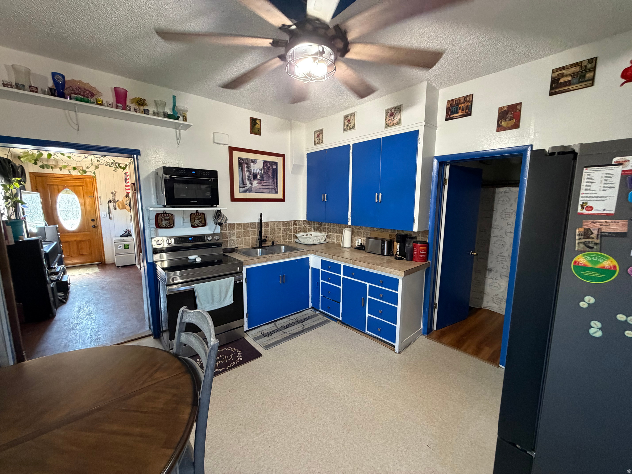 main property photo 9