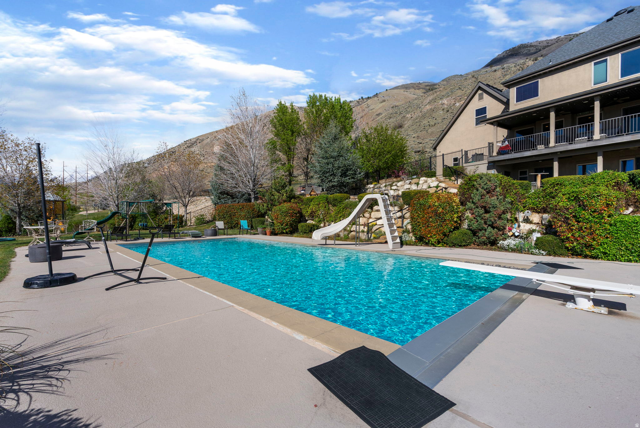 main property photo 64