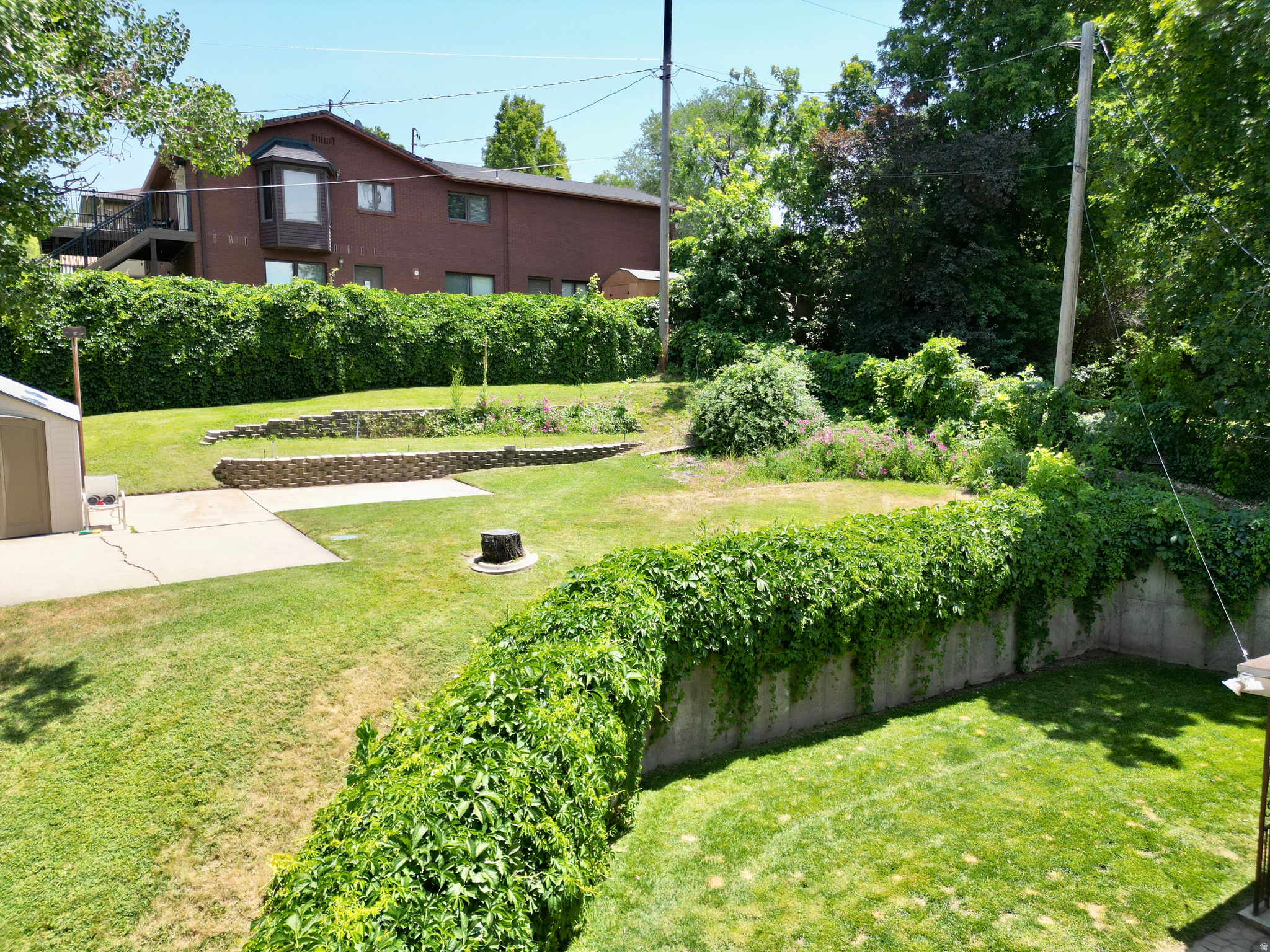 main property photo 23
