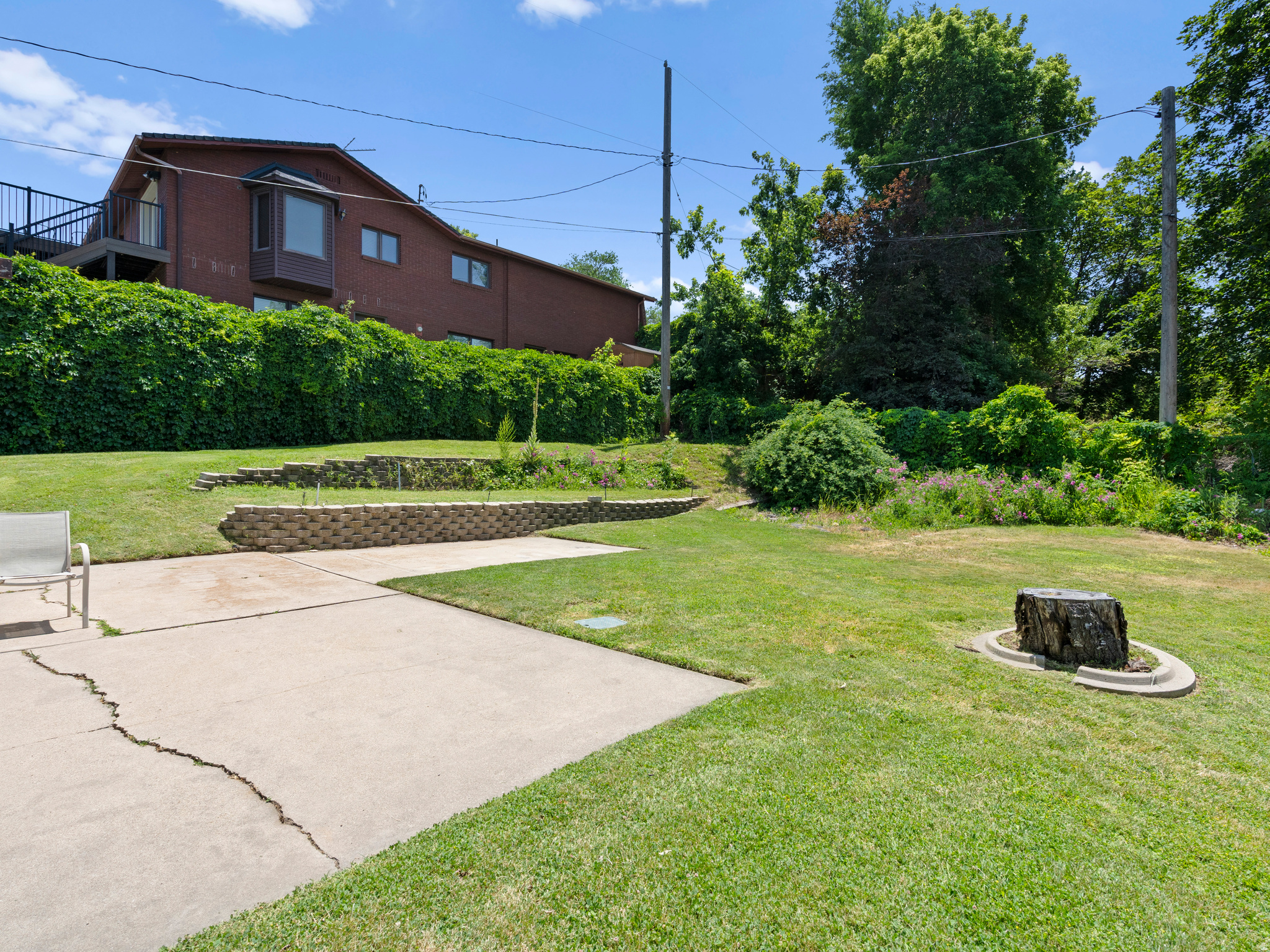 main property photo 24