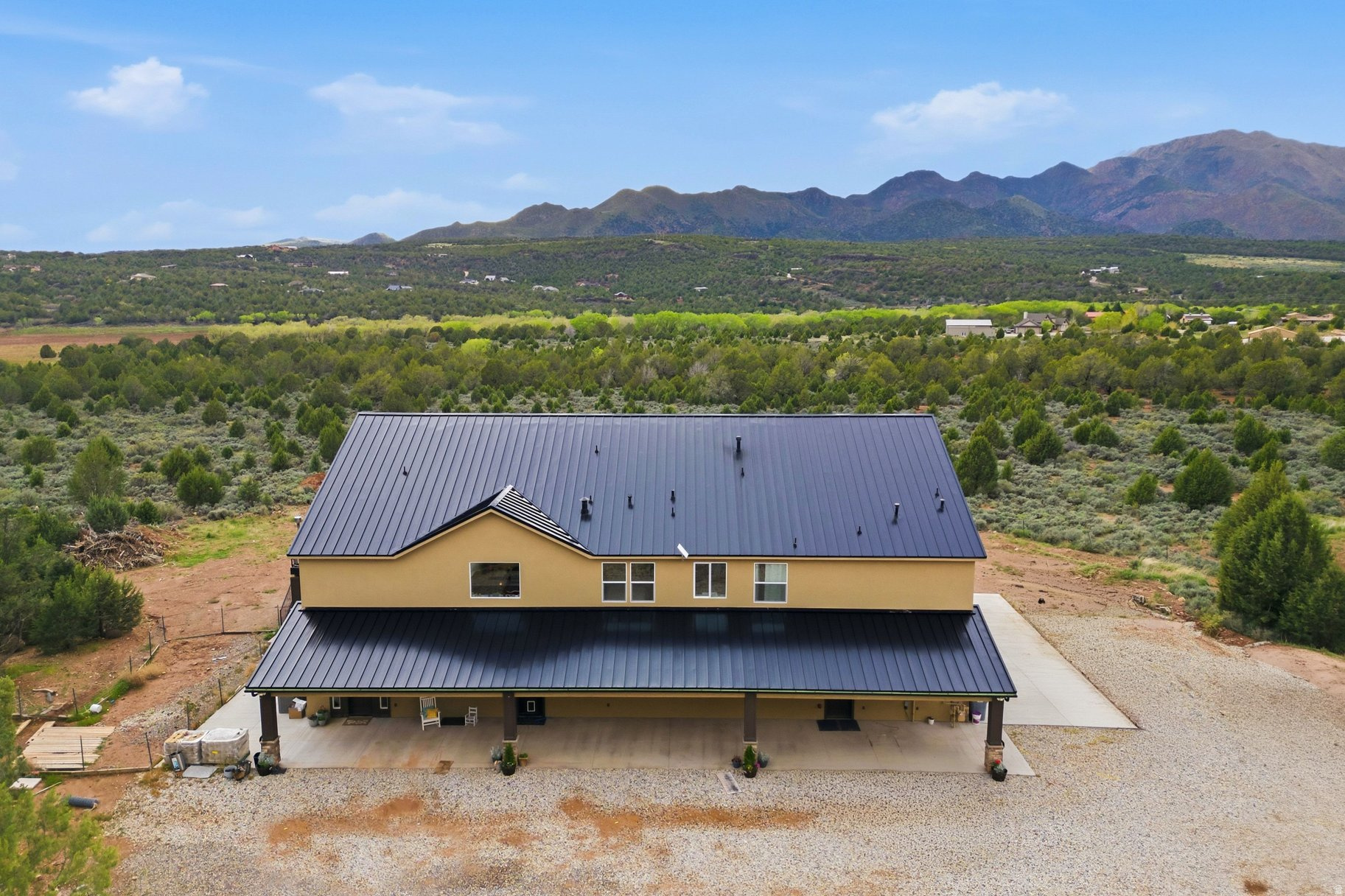 main property photo 45