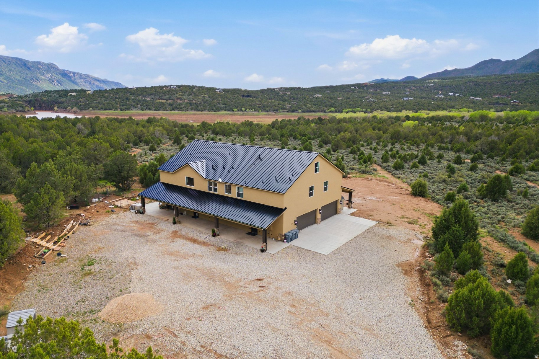 main property photo 46