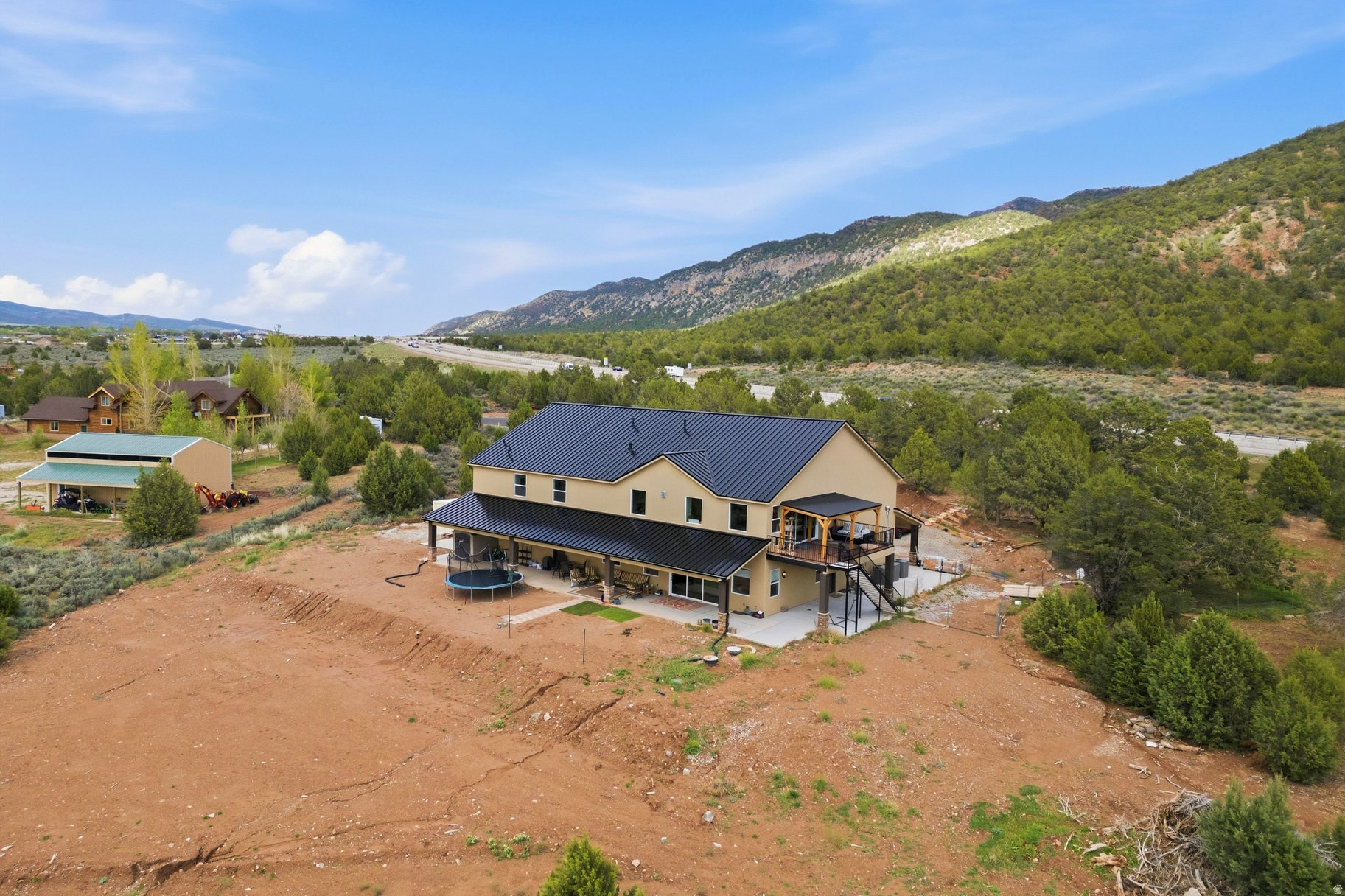 main property photo 81