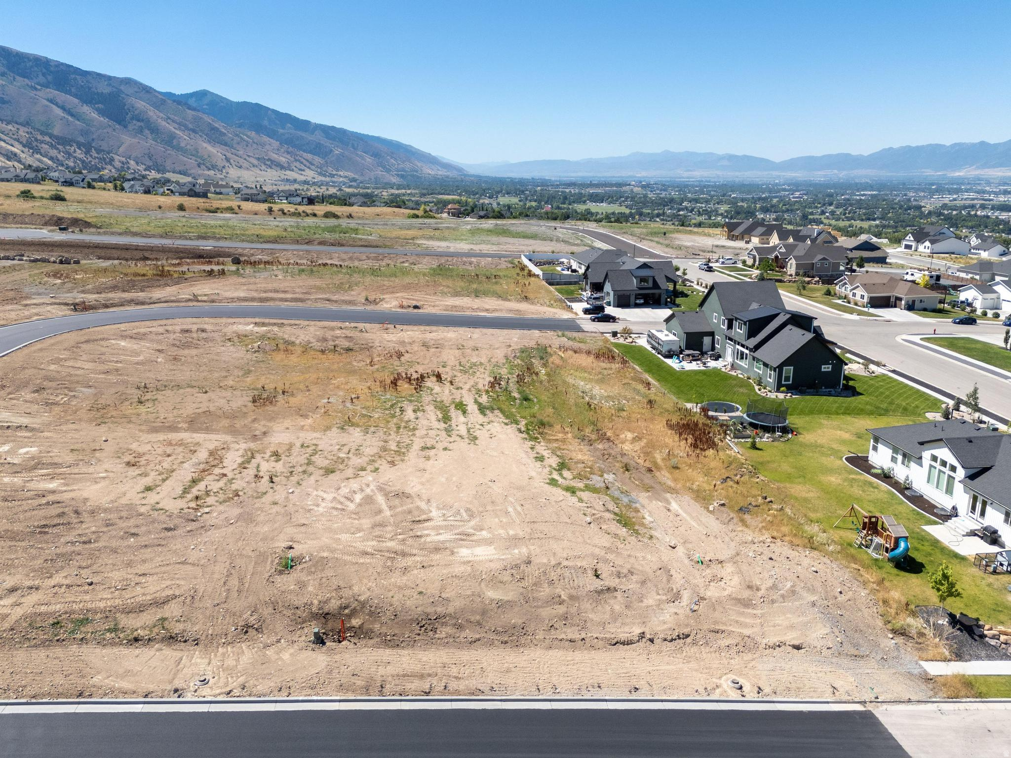 main property photo 4