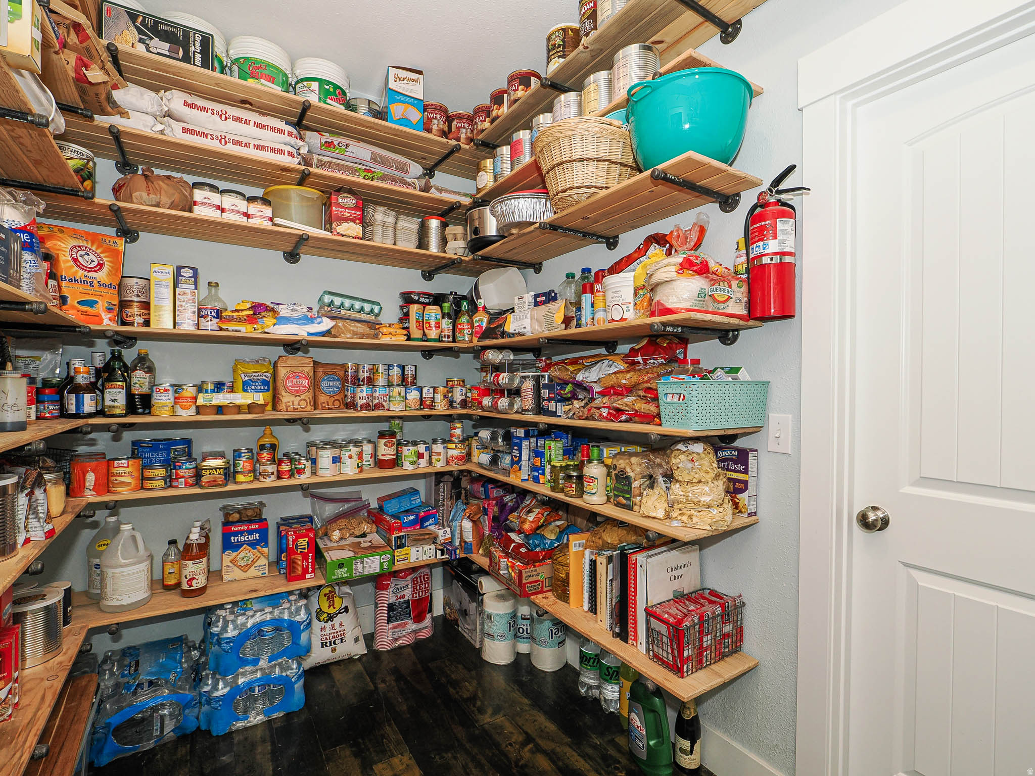 main property photo 11
