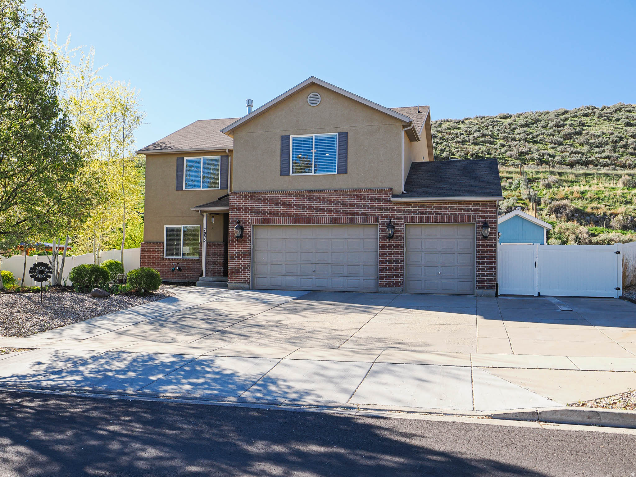 main property photo 58
