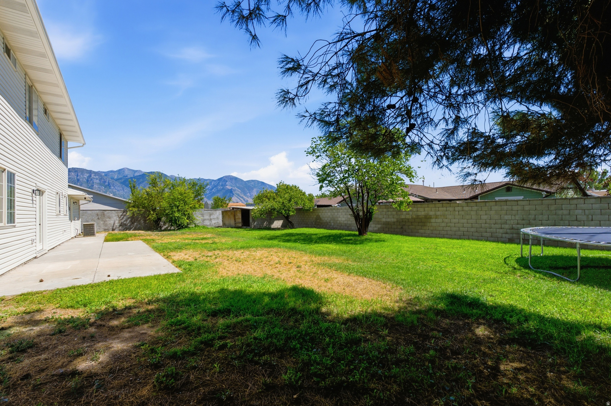 main property photo 33
