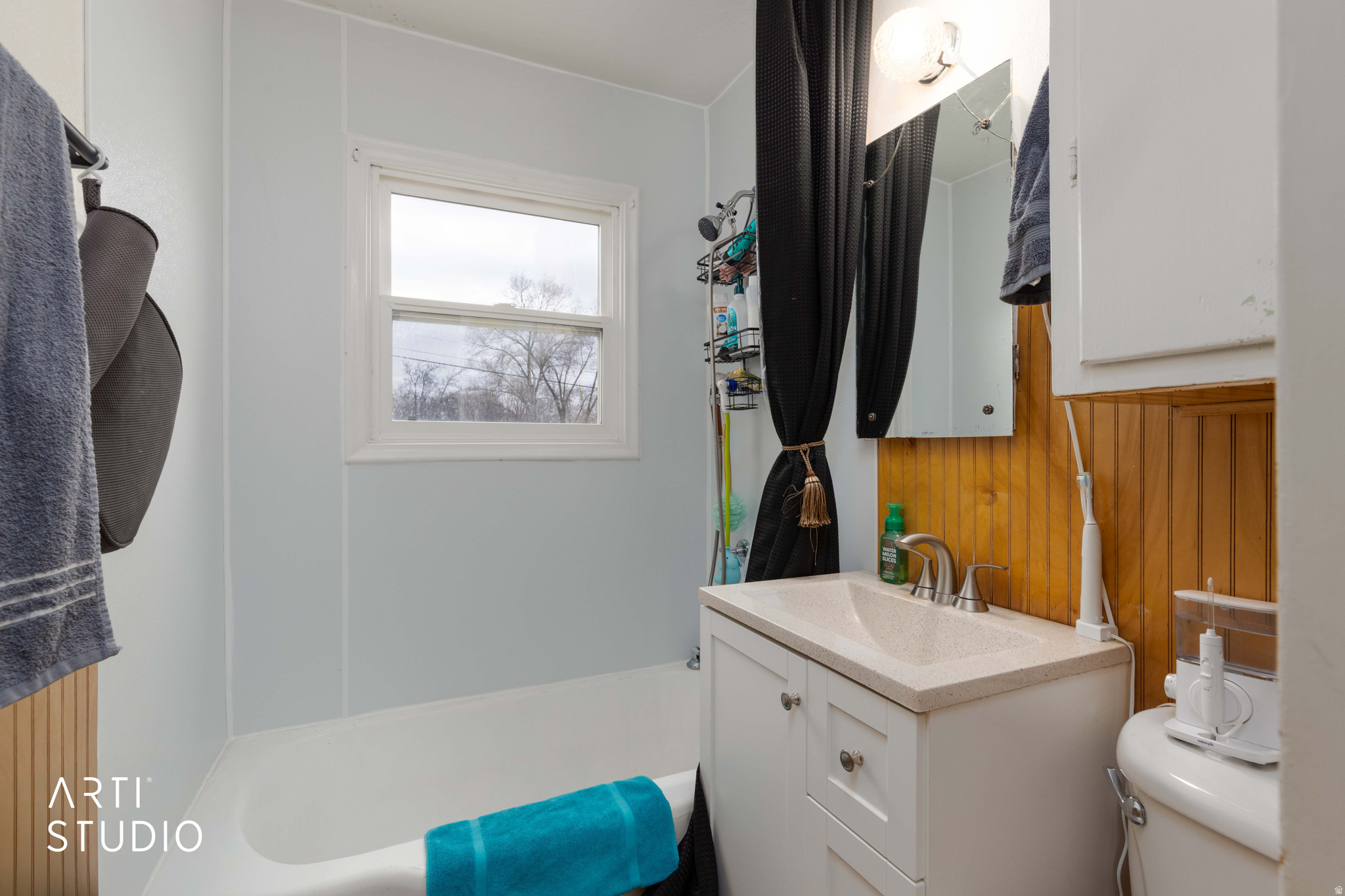 main property photo 12