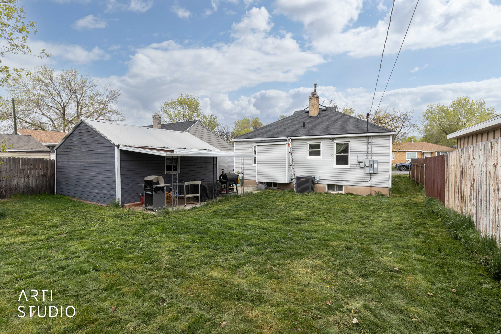 main property photo 30