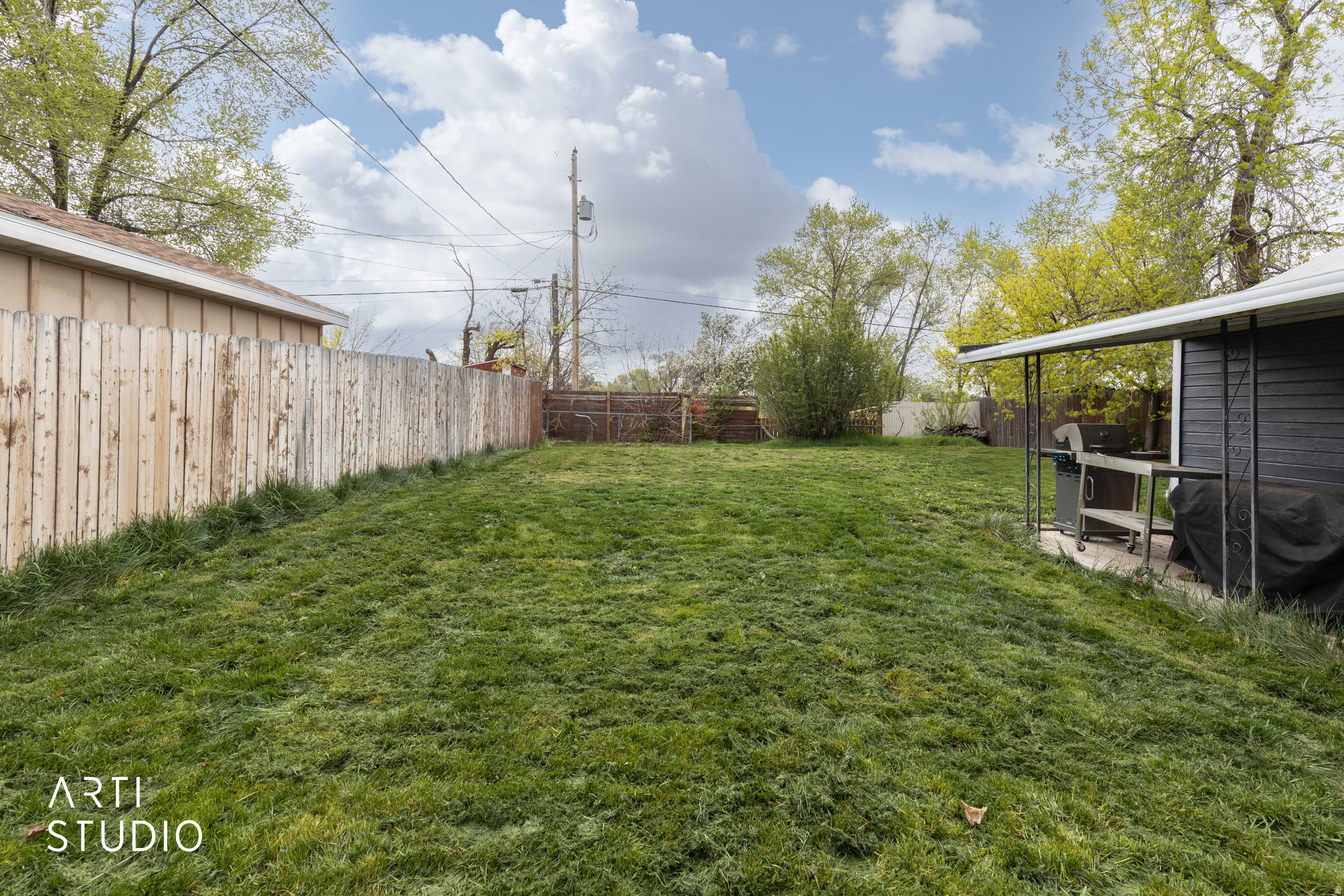 main property photo 31
