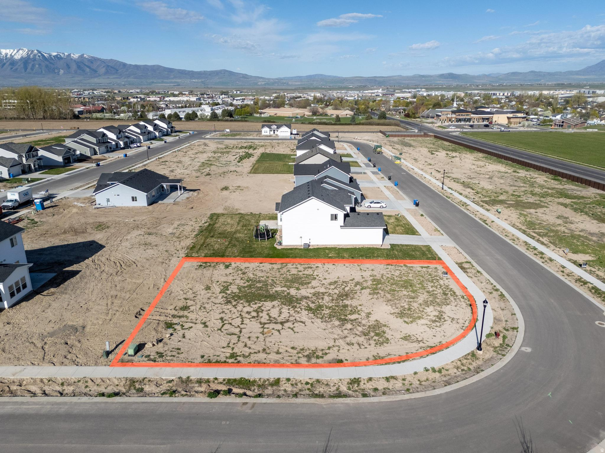 main property photo 9