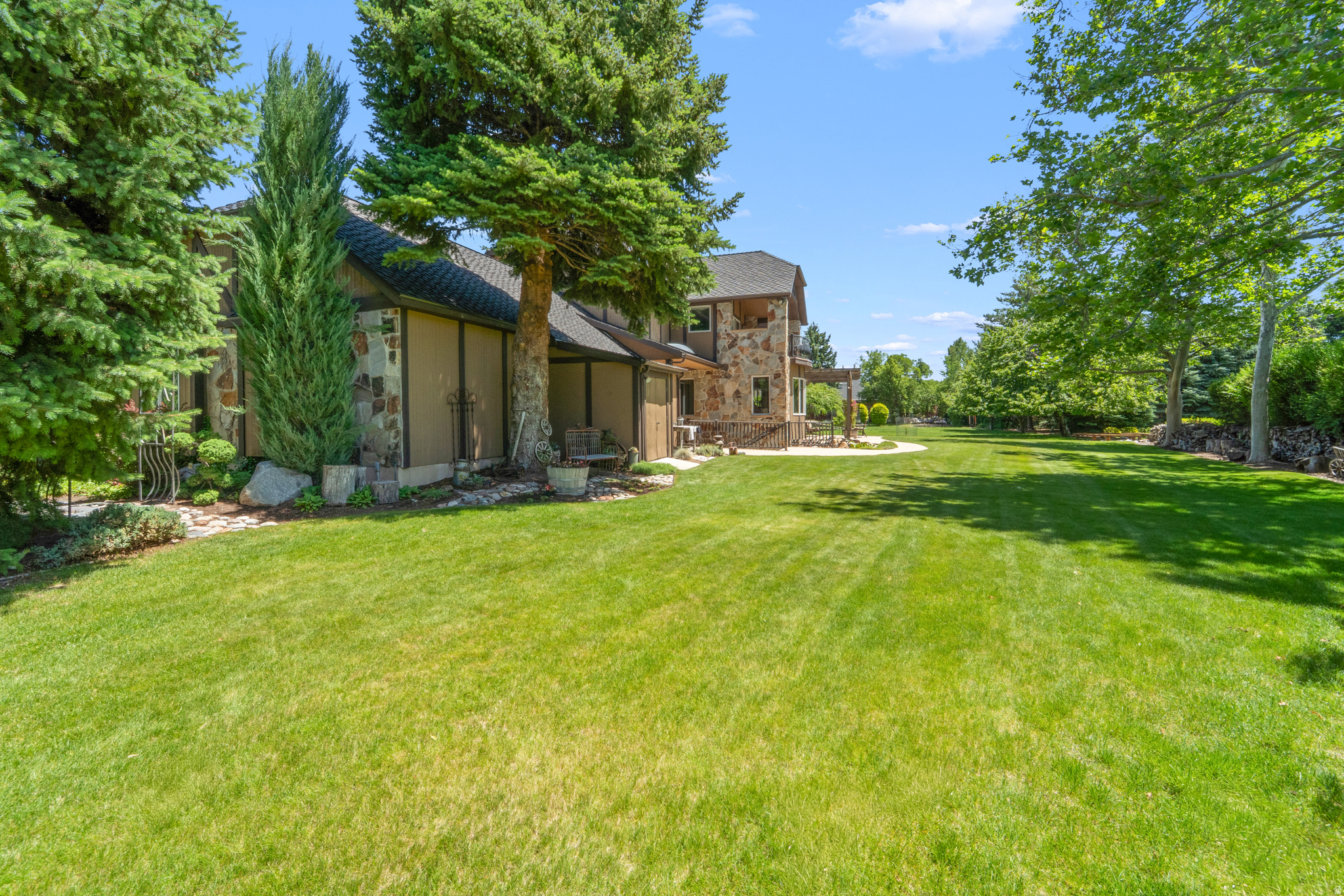 main property photo 66
