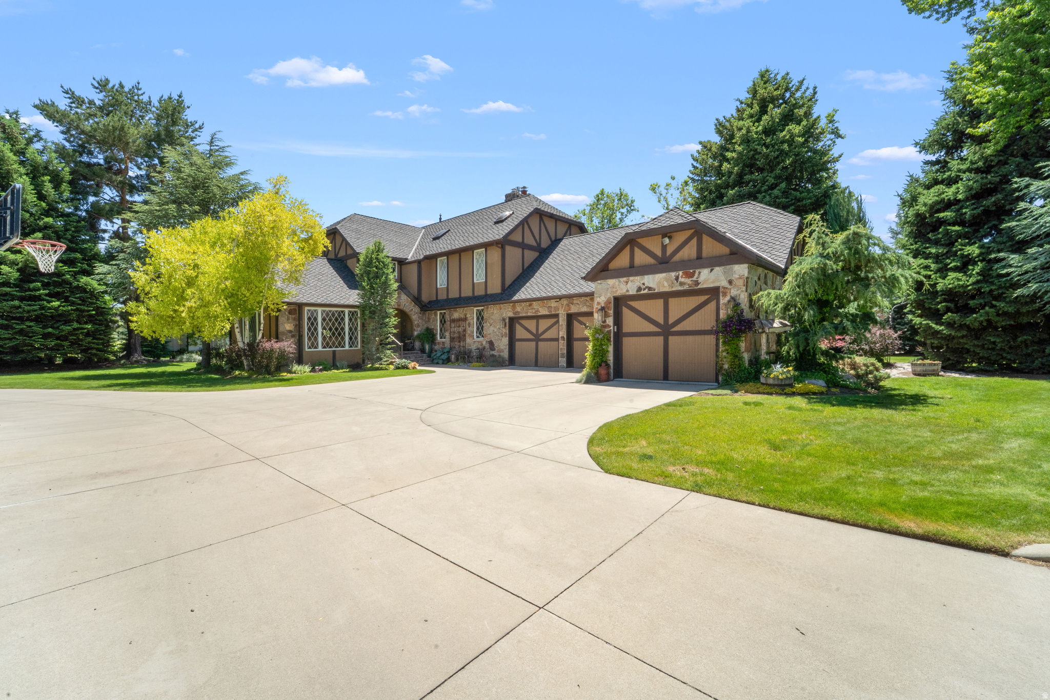 main property photo 81