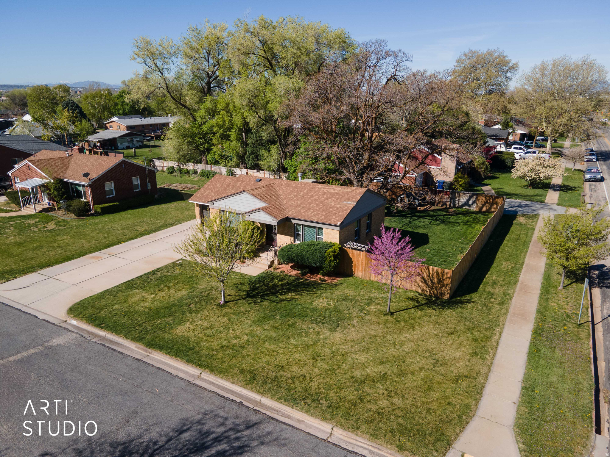 main property photo 45