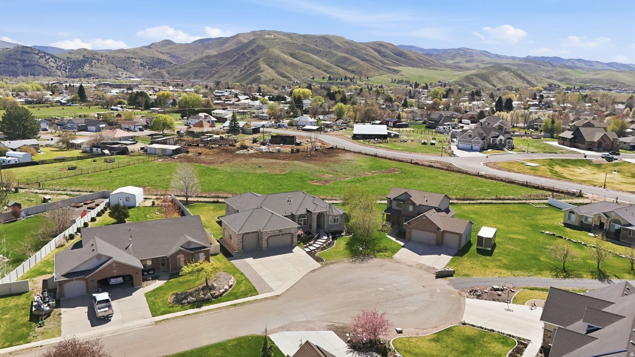 main property photo 46