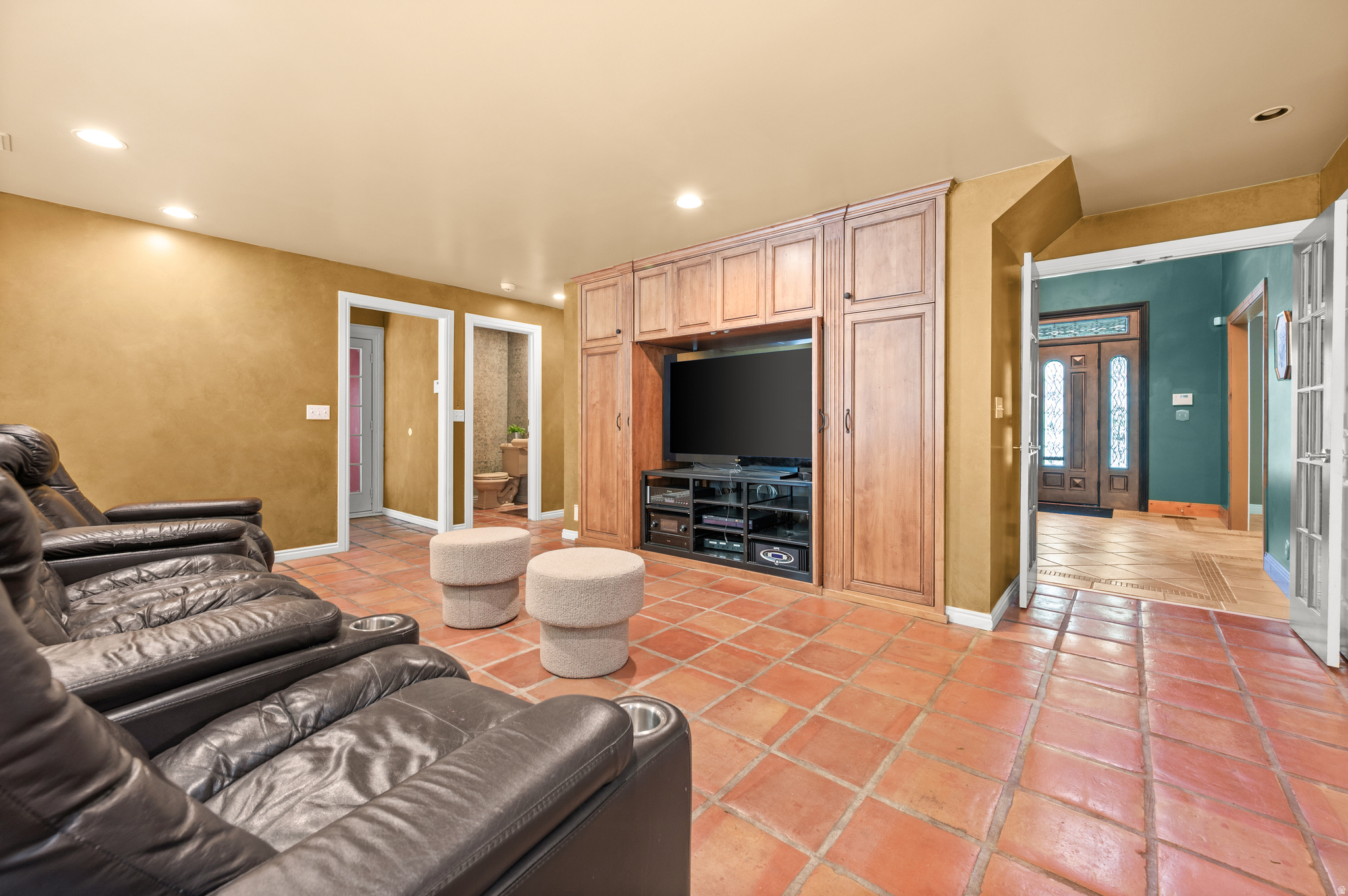 main property photo 47