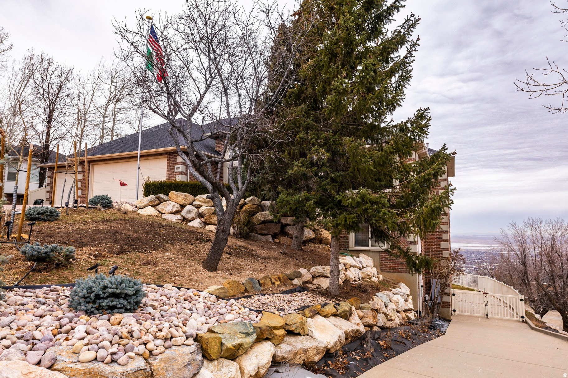 main property photo 65